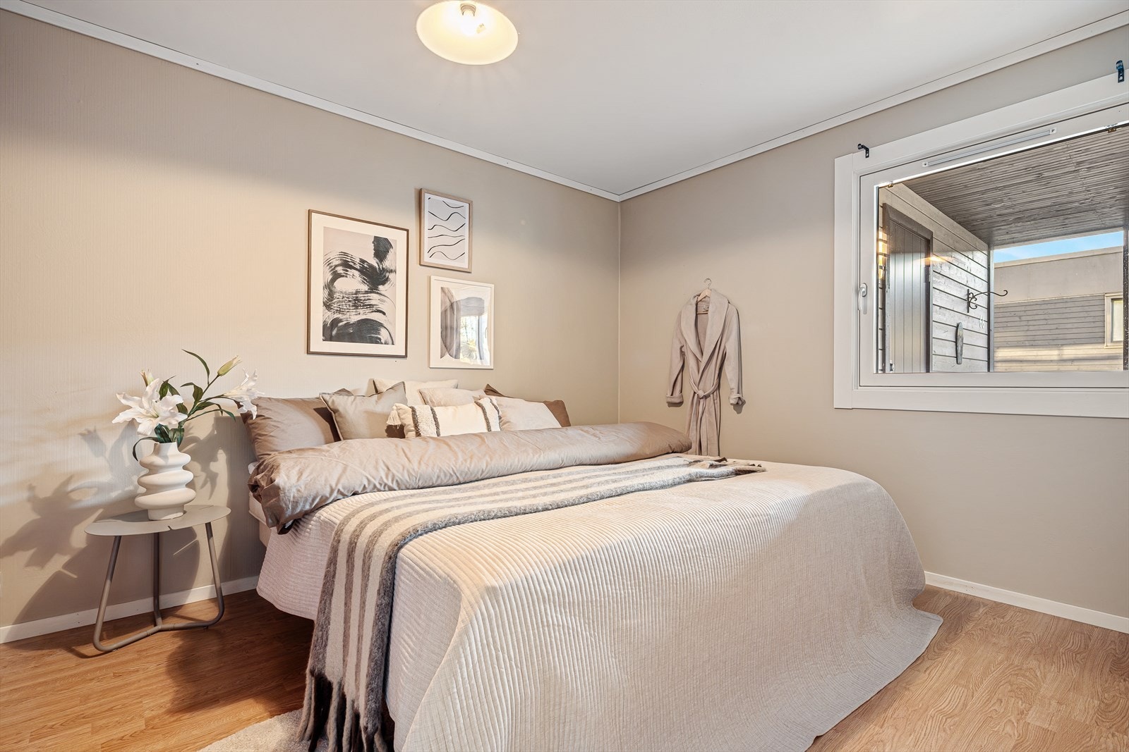 - Her har du god plass til dobbeltseng av ønsket størrelse samt øvrig møblement - Galleribilde