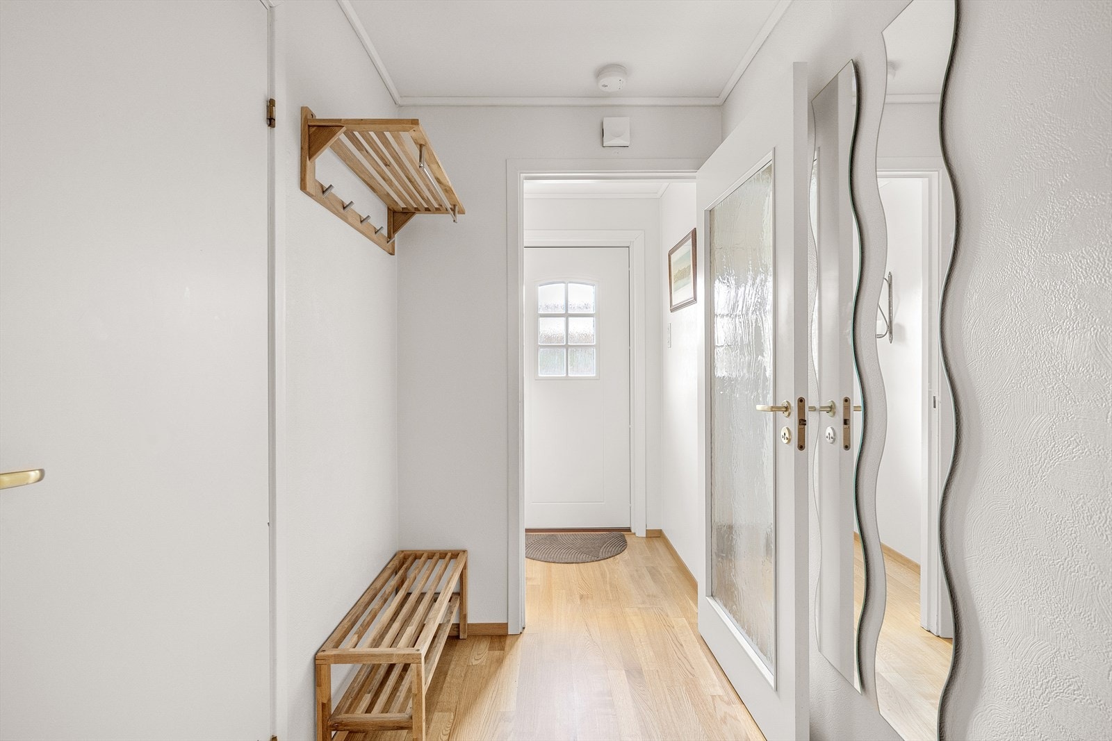 Velkommen inn! Vindfang og gang. Galleribilde