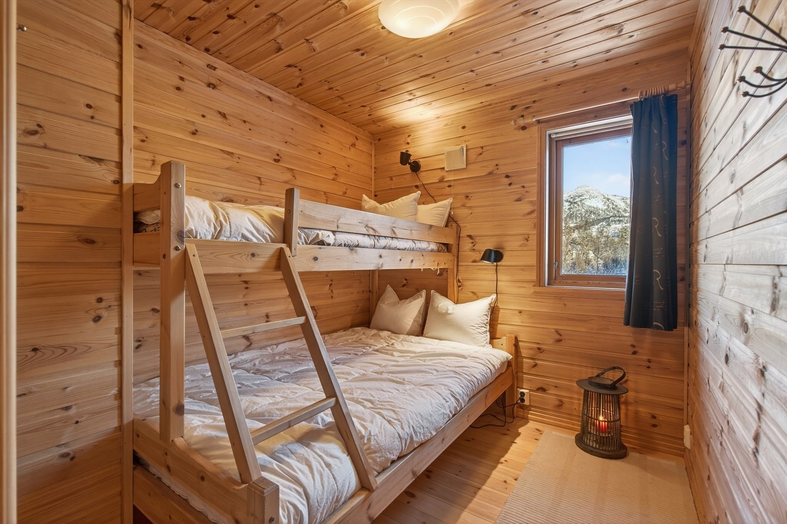 Køyeseng på to av rommene Galleribilde