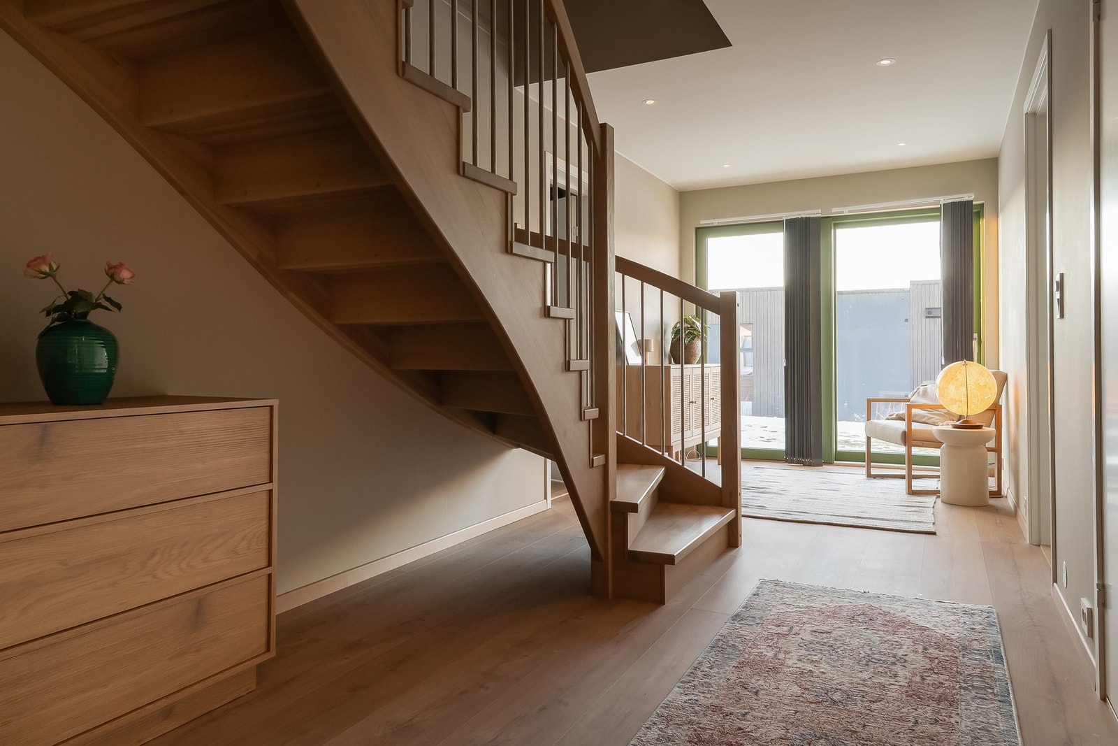 Gjennomgående oppgradert standard sammenlignet med standardleveranse, inkludert trapp. Galleribilde