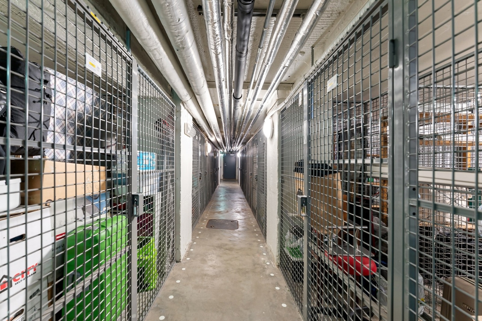 Leiligheten disponerer egen bod på 2 kvm, som gir god og praktisk oppbevaringsplass. Galleribilde