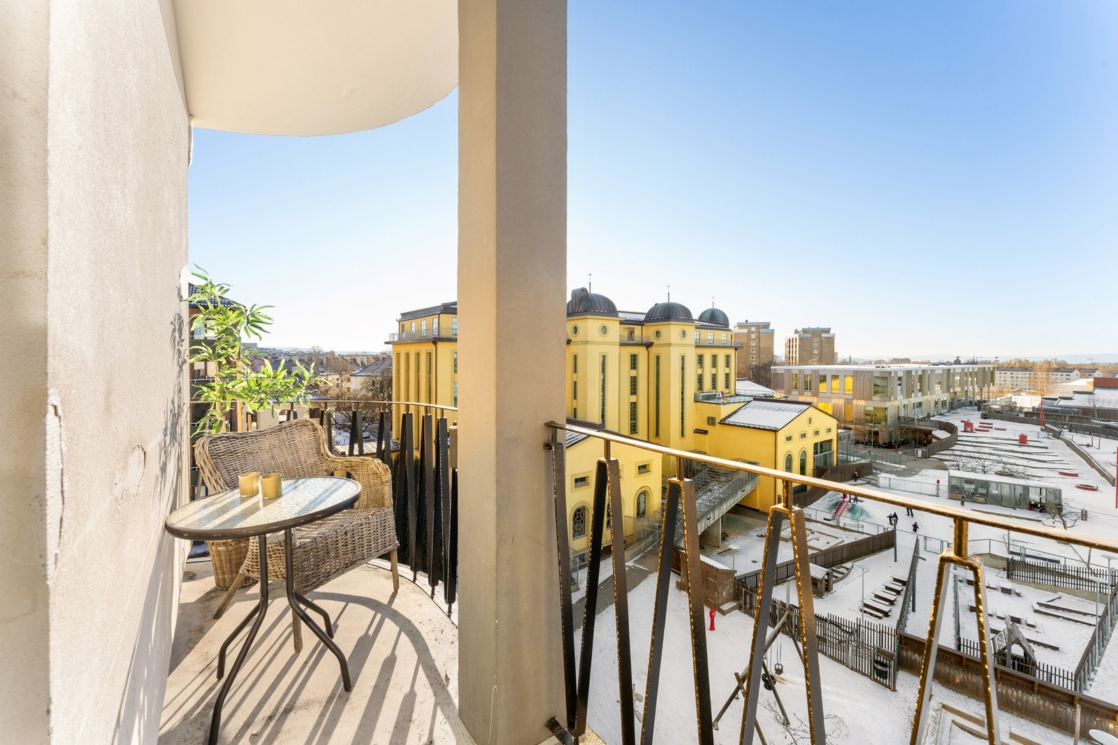 Leiligheten har 2 felles terrasser. Galleribilde