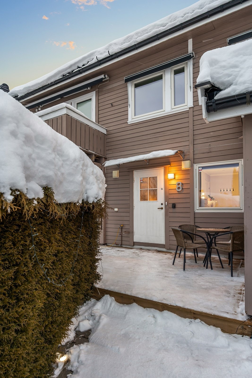 Boligen ligger i et etablert og rolig boligområde på Konnerud. Galleribilde