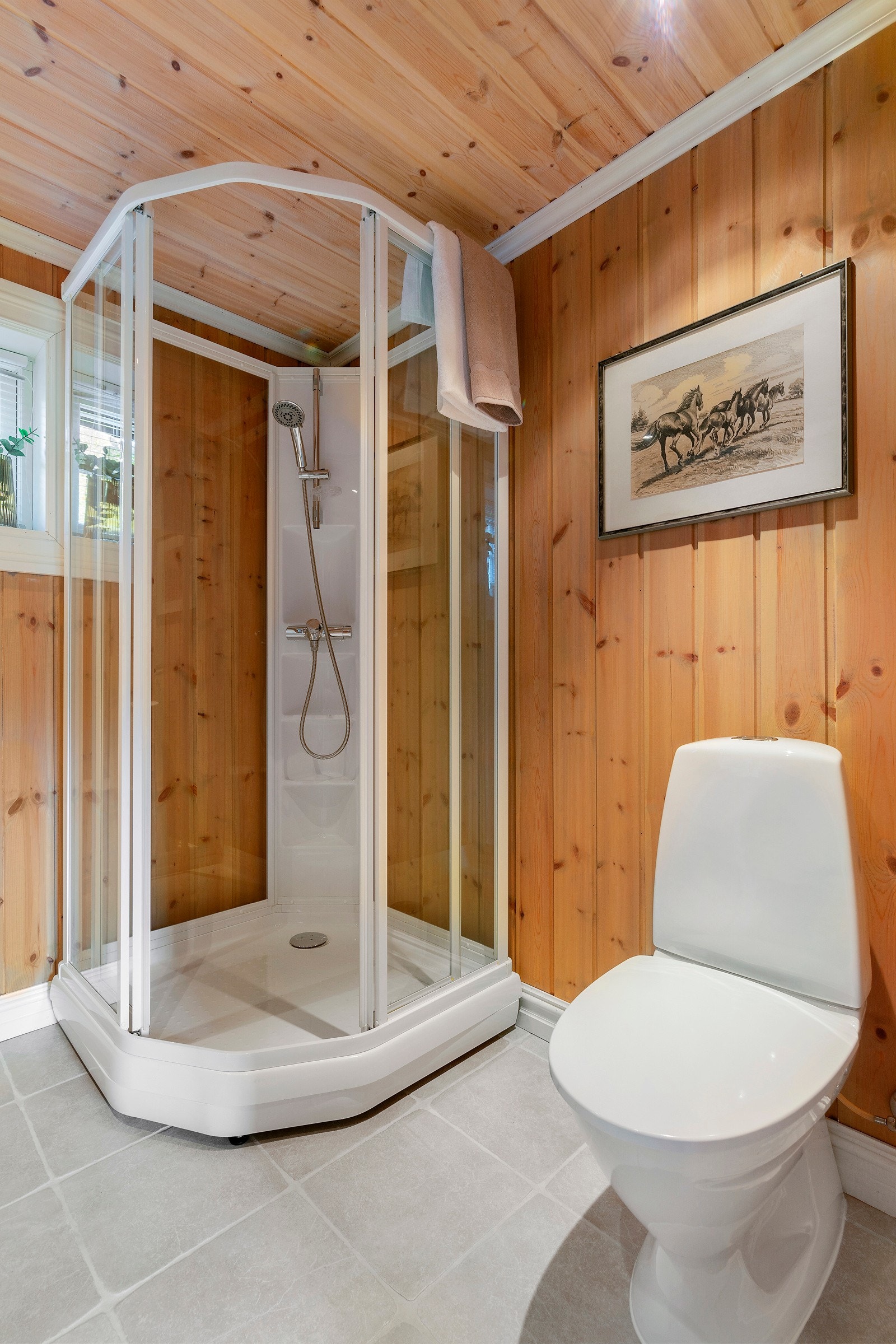 - og toalett. Galleribilde