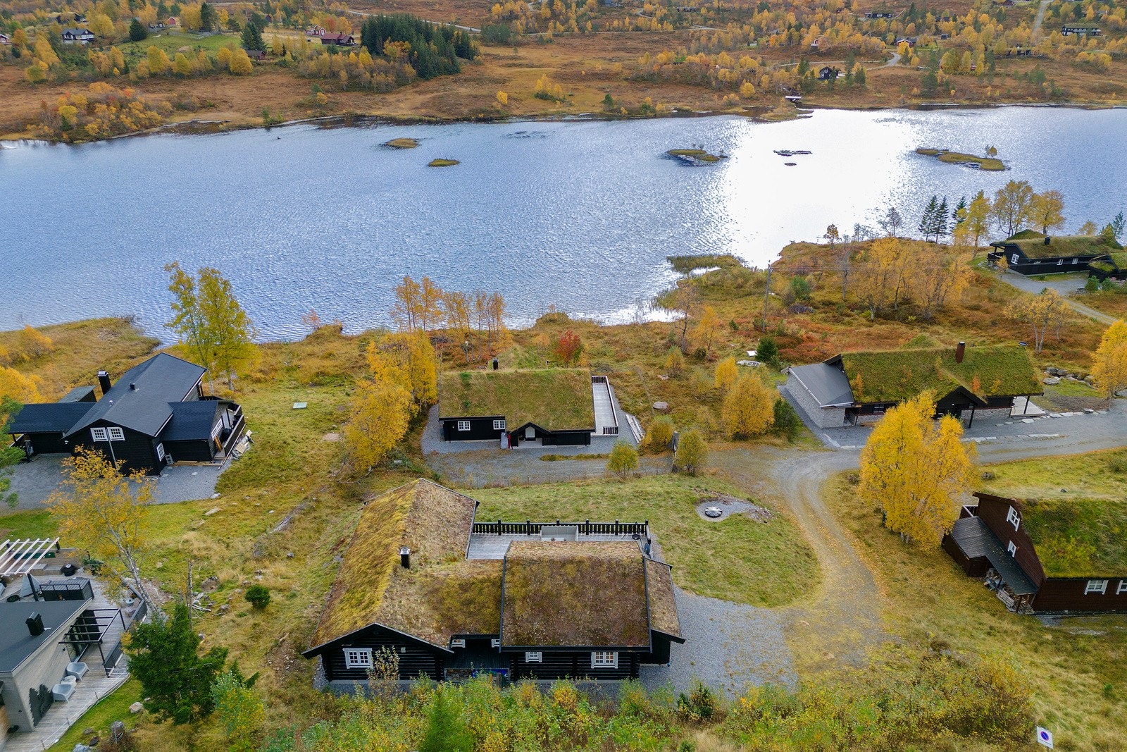 Her er man midt i eldoradoet for et aktivt friluftsliv. Man har mange flotte turmål i ulik lengde og utfordning - noe for enhver smak. Galleribilde