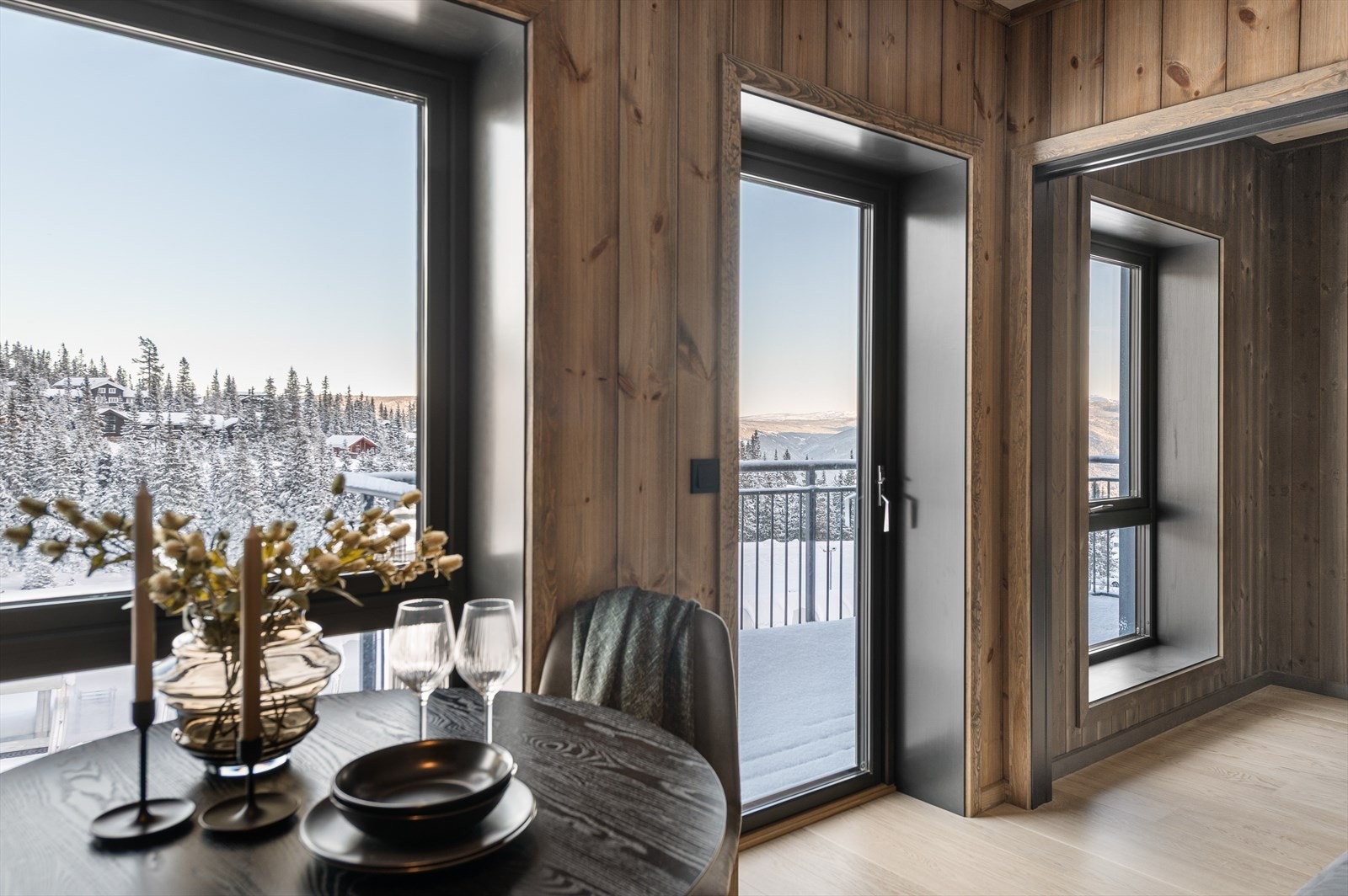 Fin utsikt over bakken fra spiseplassen Galleribilde