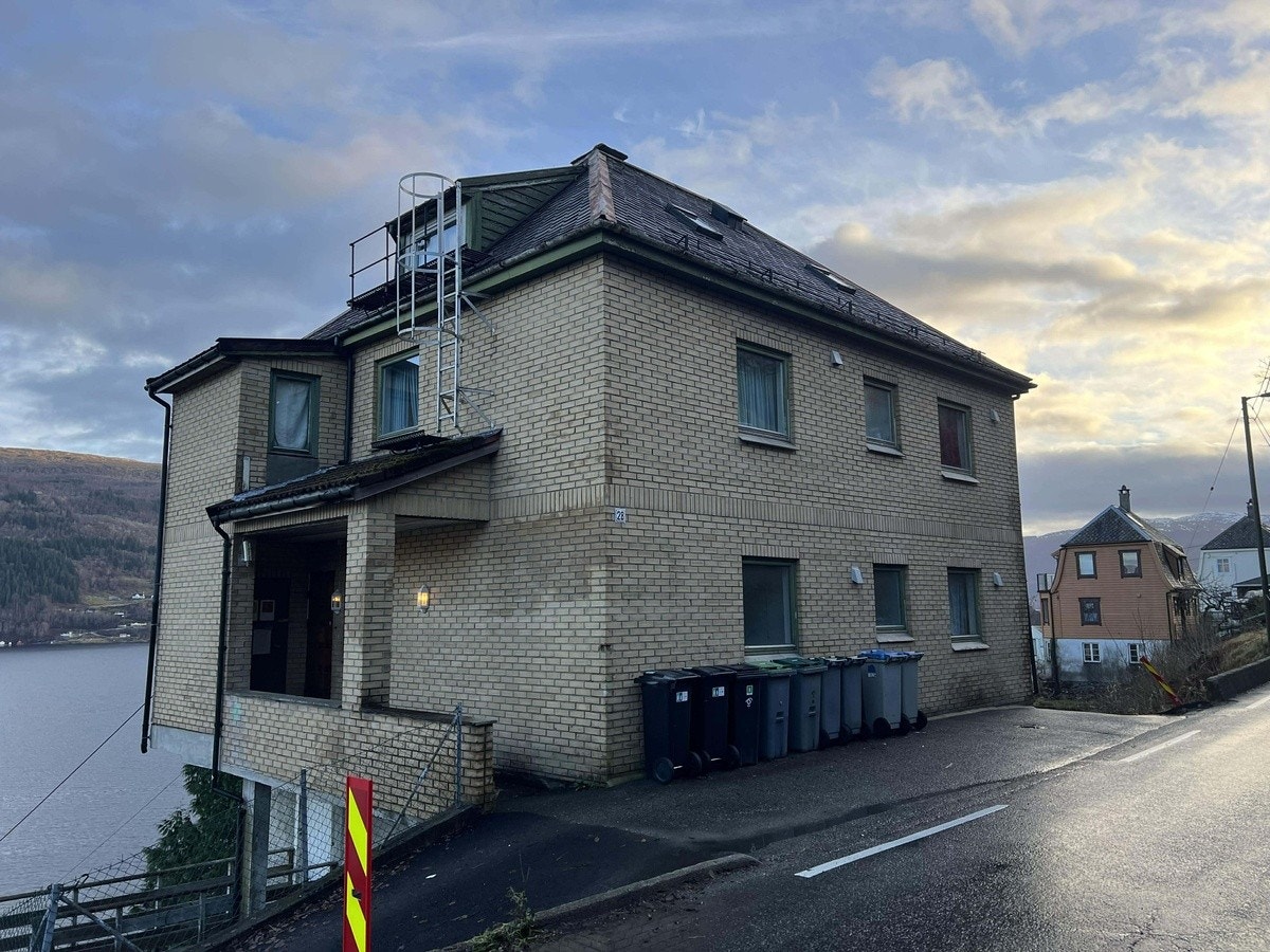 Inngang venstre side på gateplan Galleribilde