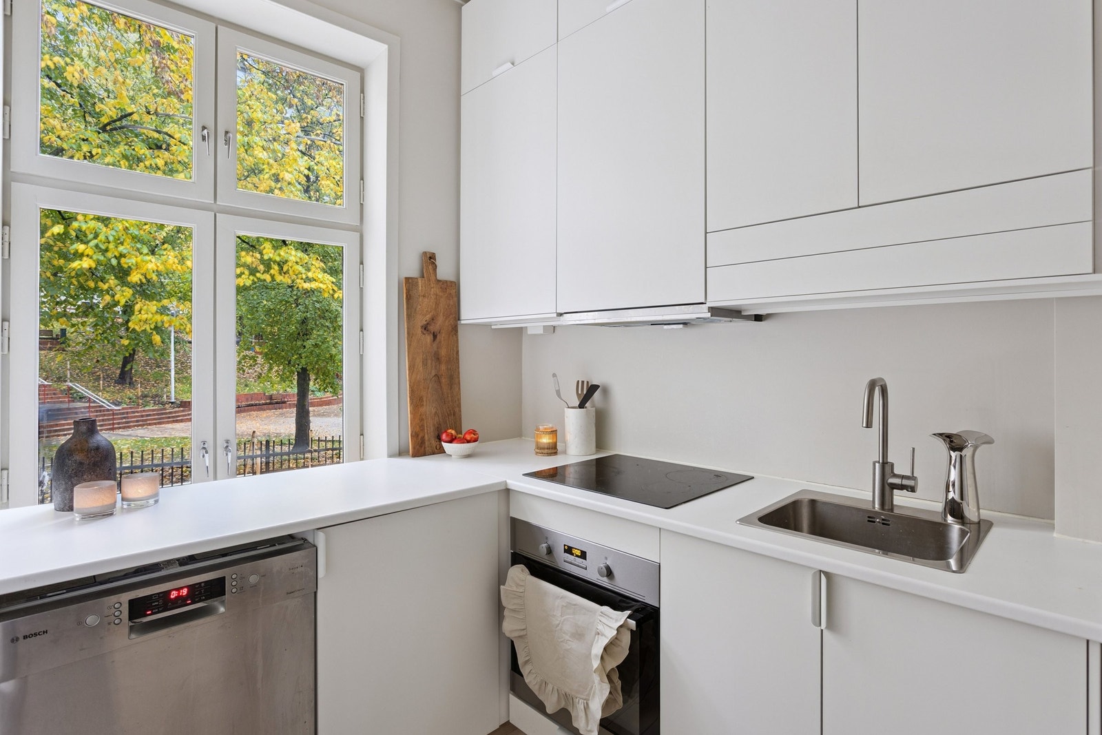 Her får man et effektivt og nytt kjøkken (2024), som gir deg akkurat det du trenger. Galleribilde