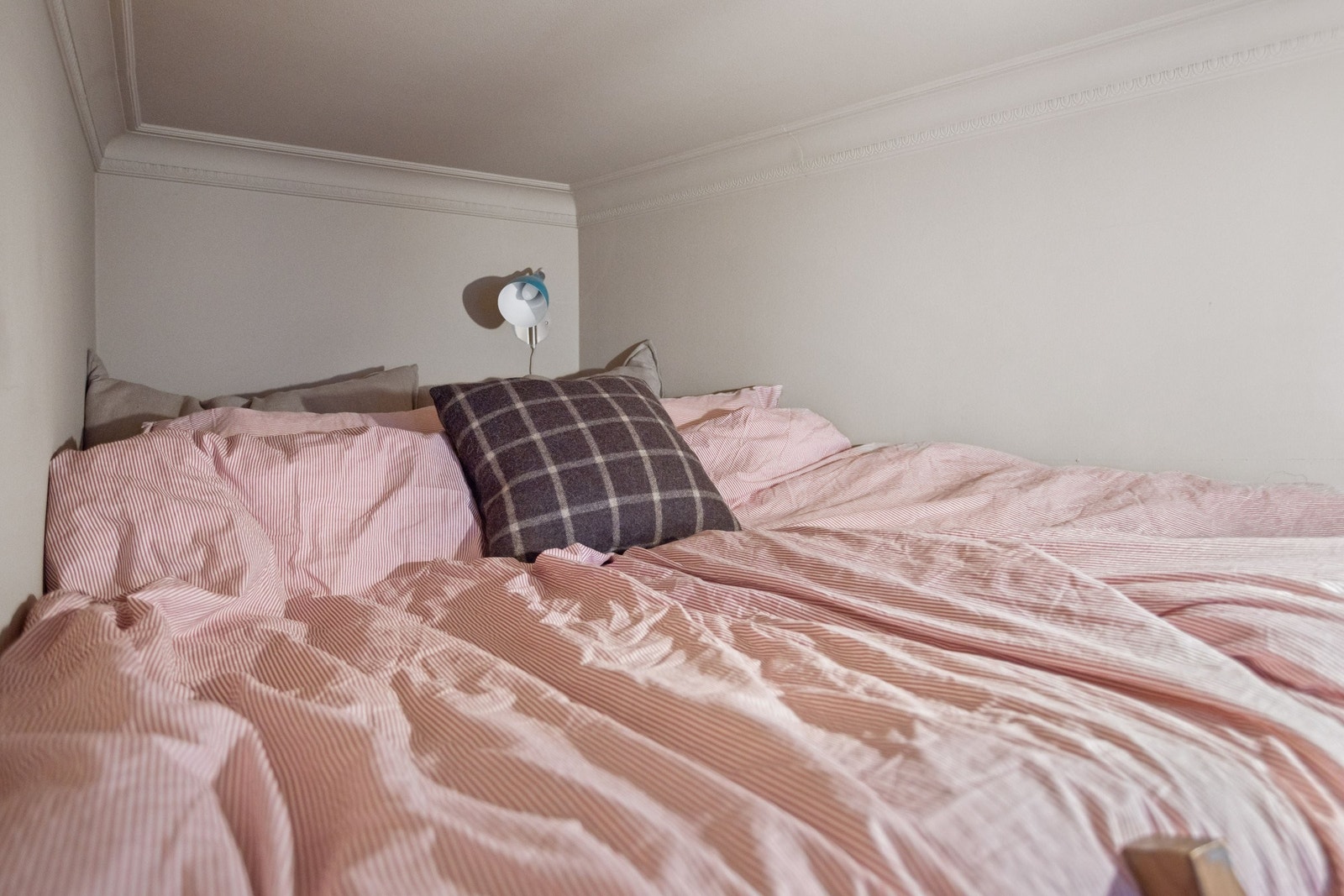 Koselig hems med egen trapp. Galleribilde