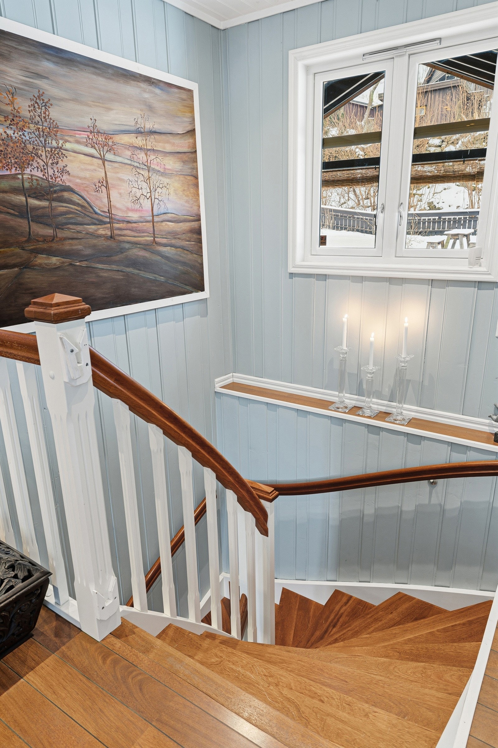 Trappegang mellom u-etg og 1 etg. Galleribilde