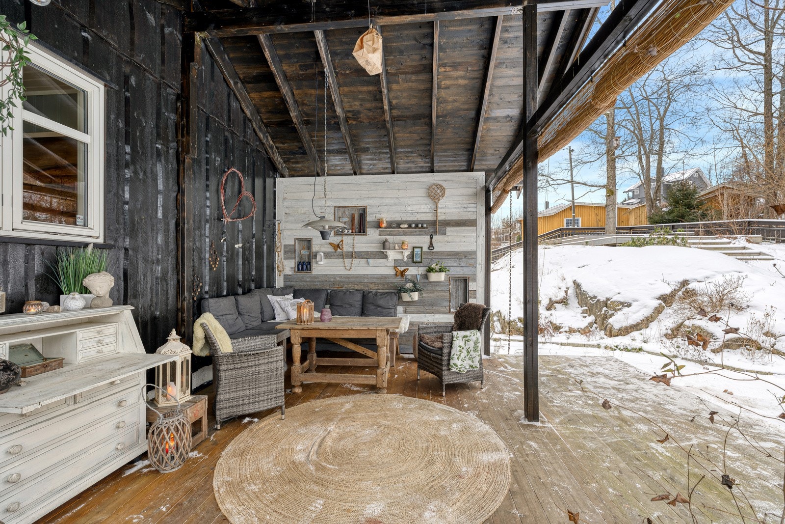 Overbygget uteplass Galleribilde