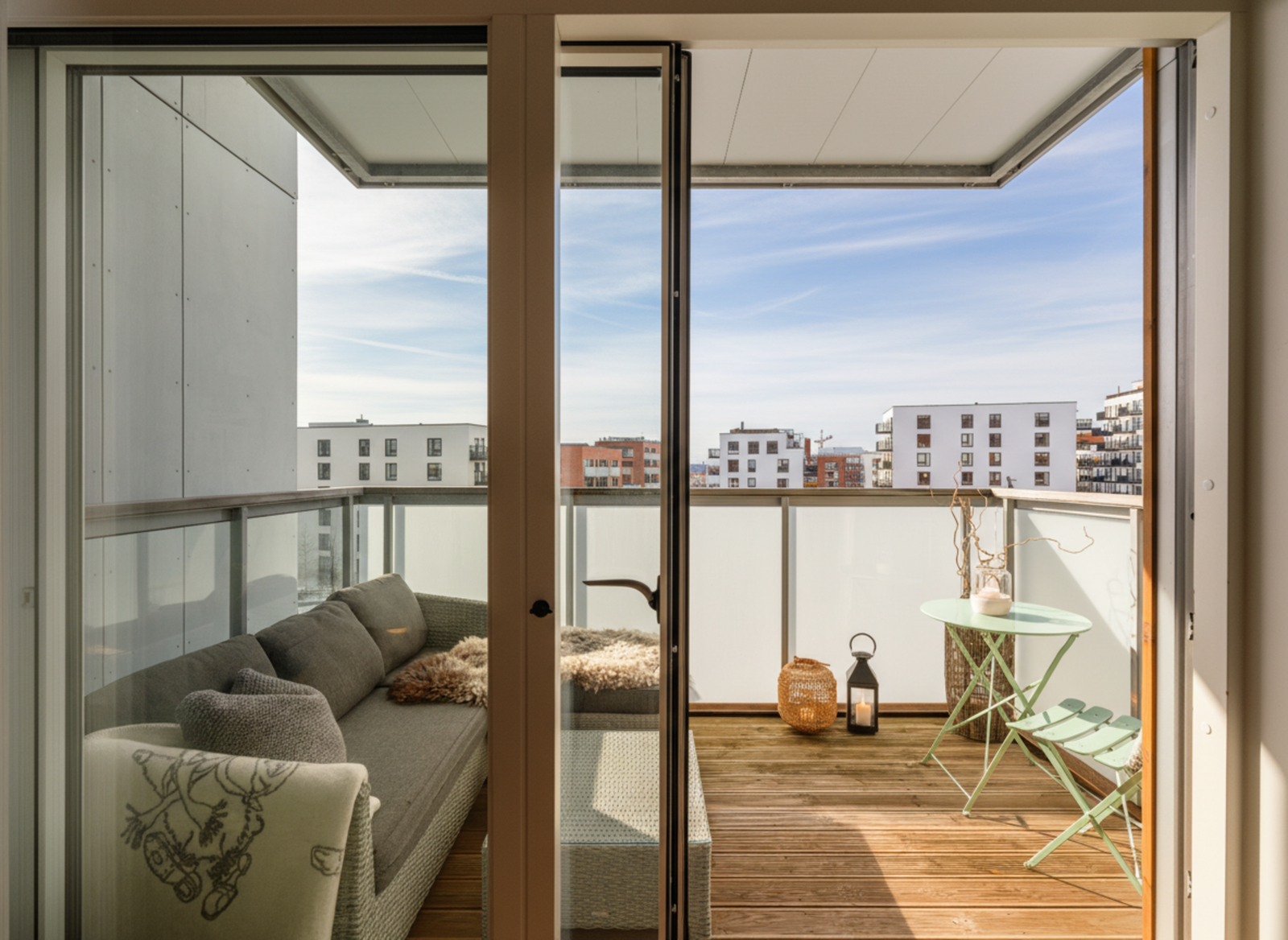 Dette er en lys og strøken 4-roms hjørneleilighet med særdeles god planløsning. Galleribilde