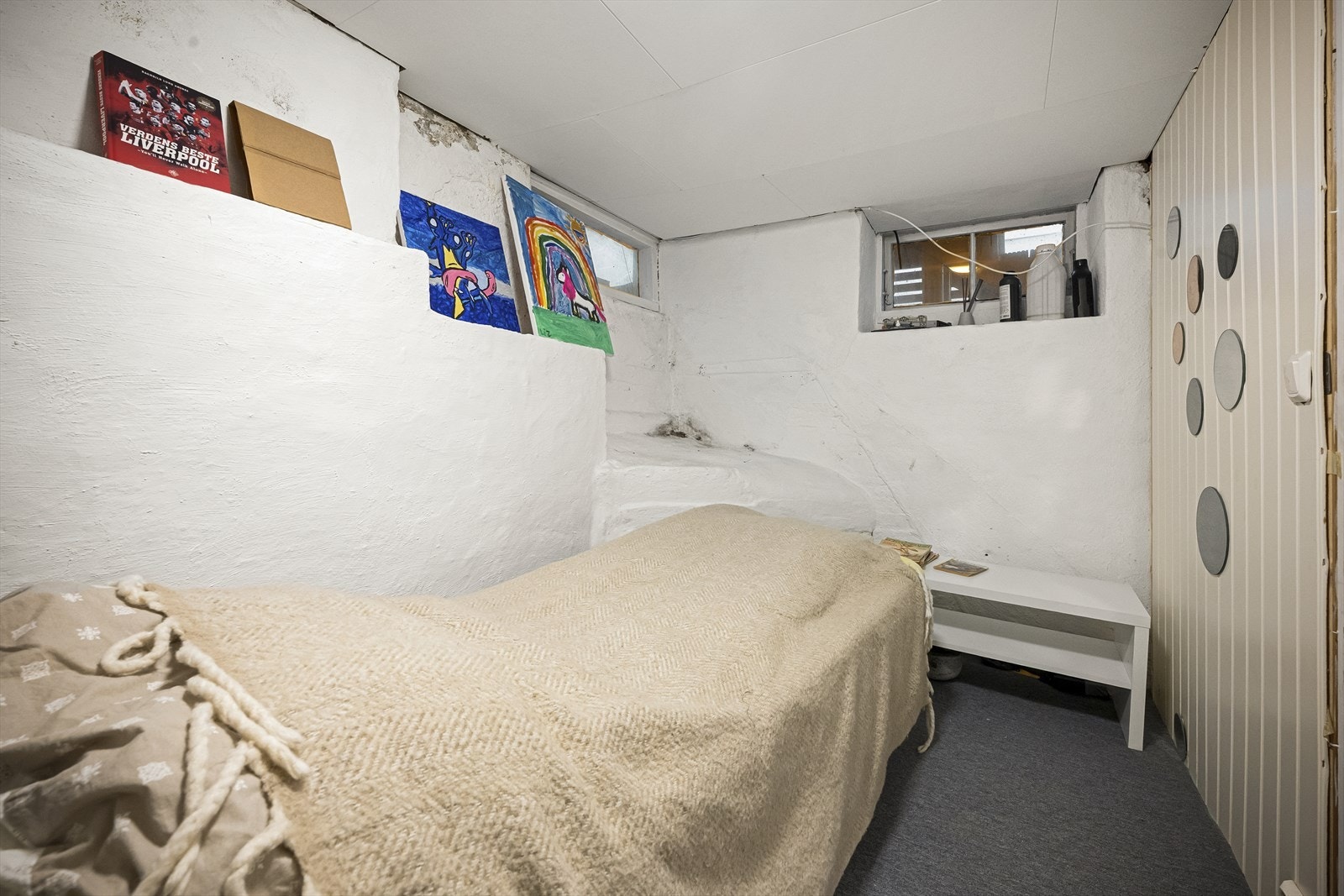 Rom i kjeller Galleribilde