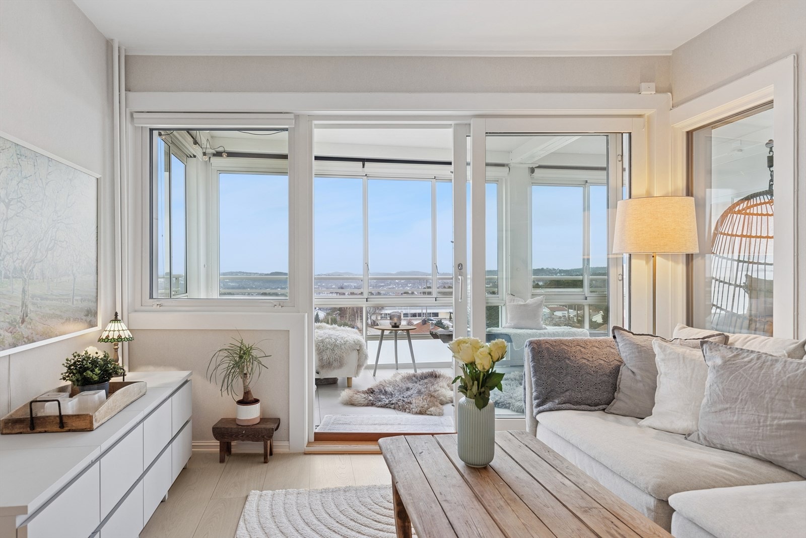 Velkommen til Slettheiveien 64 - En flott og innbydende leilighet presentert av Kristoffer Munksgaard i Eiendomsmegler Norge Galleribilde