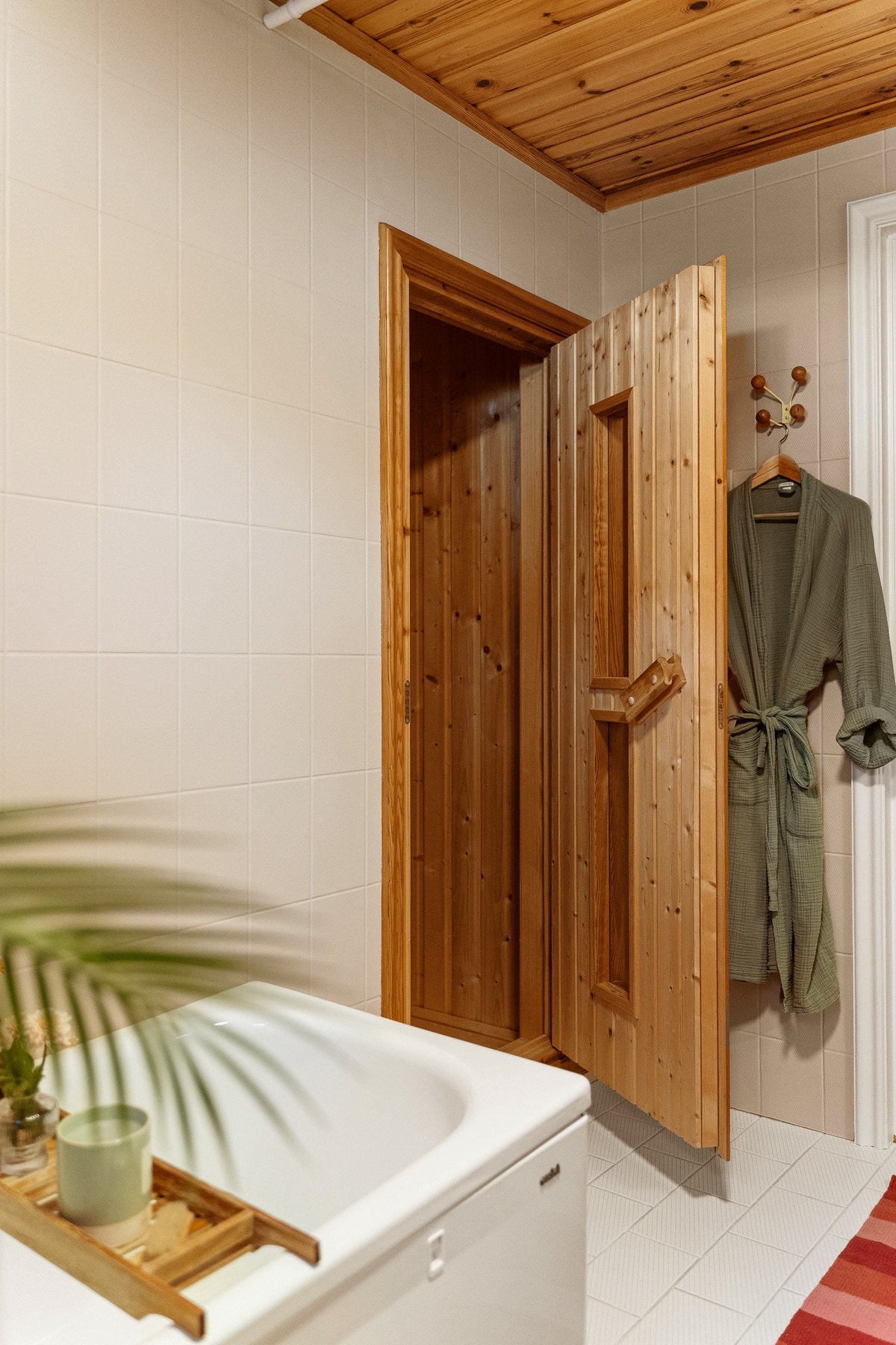 Badet er tilknyttet badstu. Denne er fra byggeår. Galleribilde