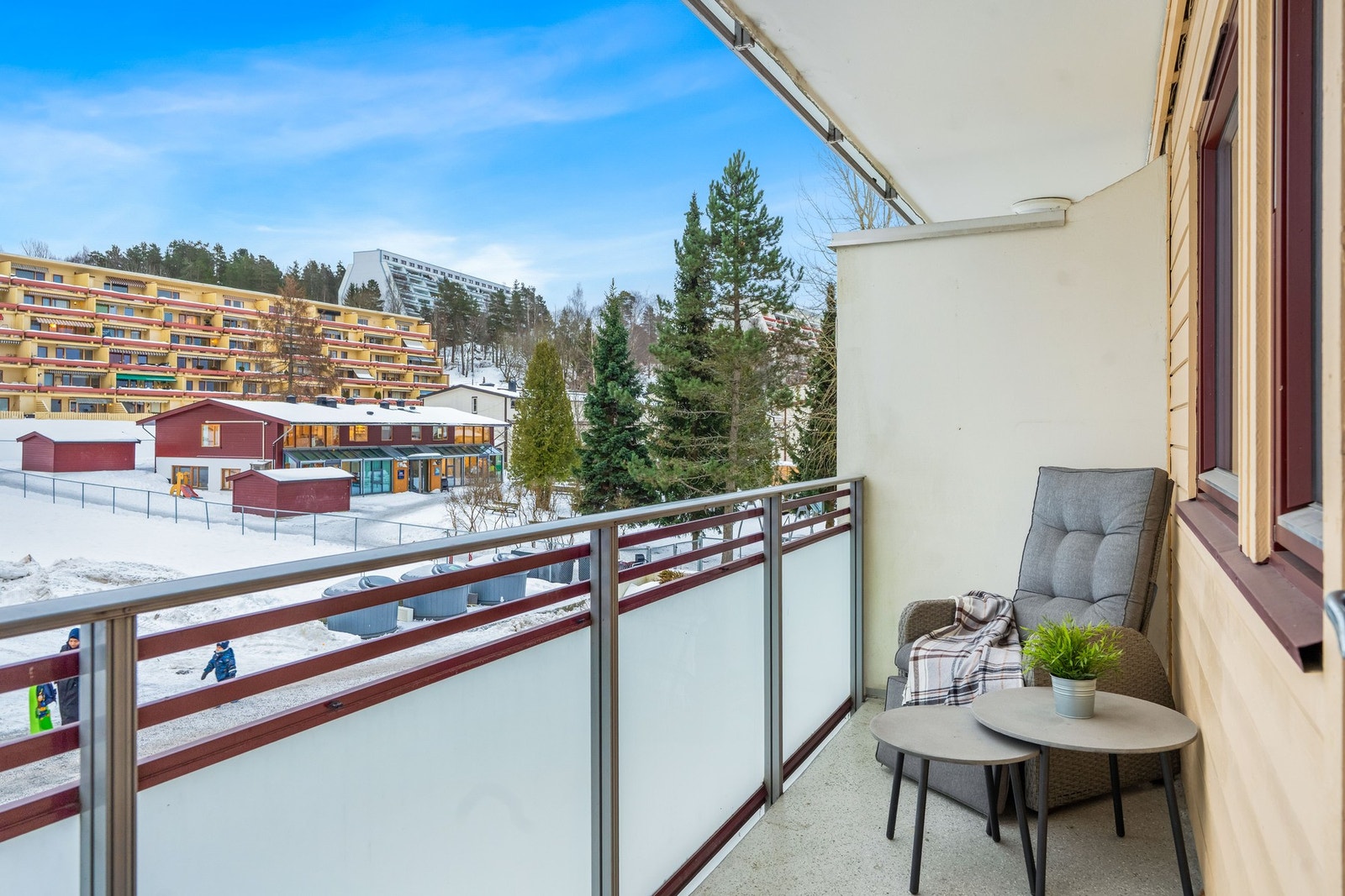 Balkongen vender mot øst. Her kan morgentimene nytes! Galleribilde