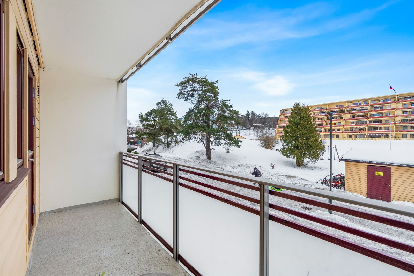 Det er god plass til møblering av hyggelige hagemøbler Galleribilde