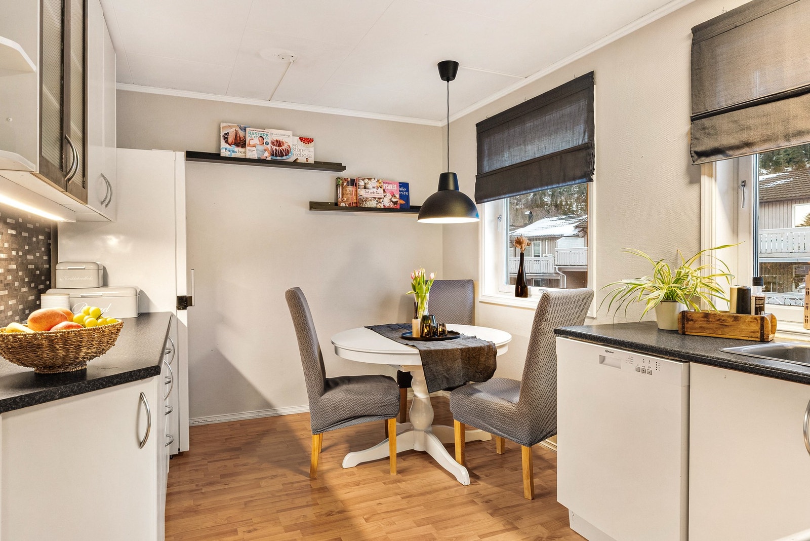 Plass til en koselig kjøkkengruppe Galleribilde