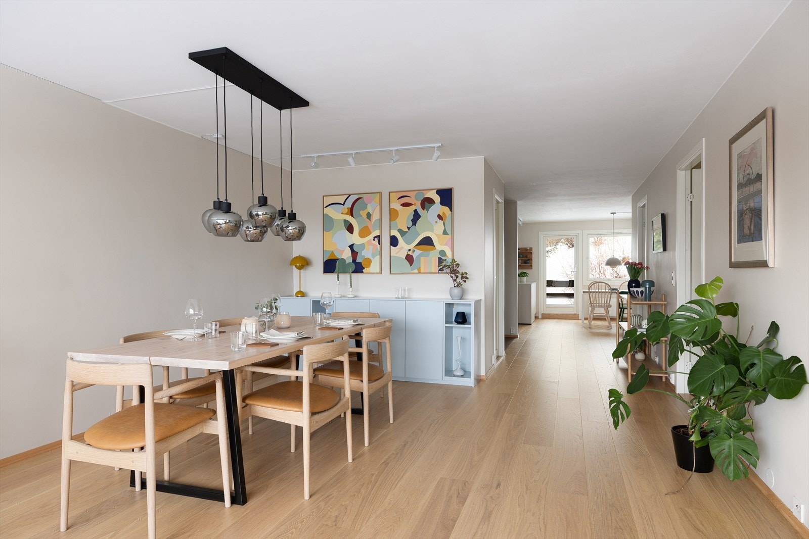 God plass til å samle familie og venner til selskap. Galleribilde