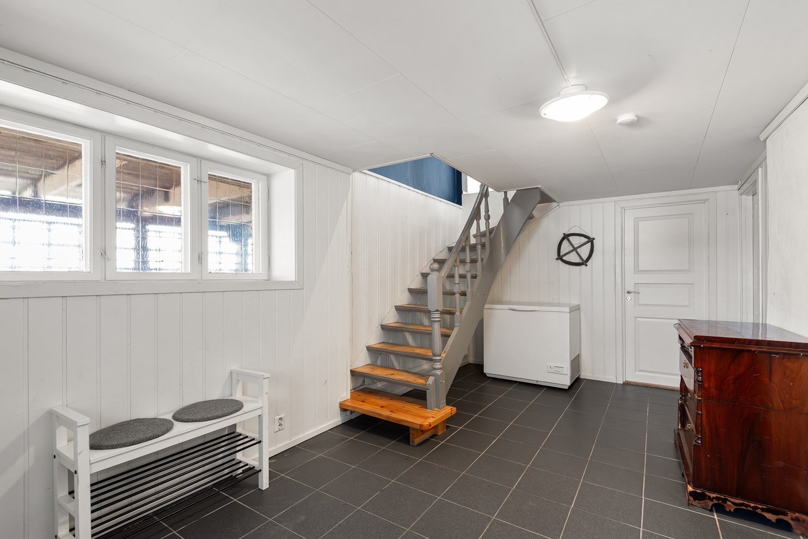 Hall med god plass Galleribilde