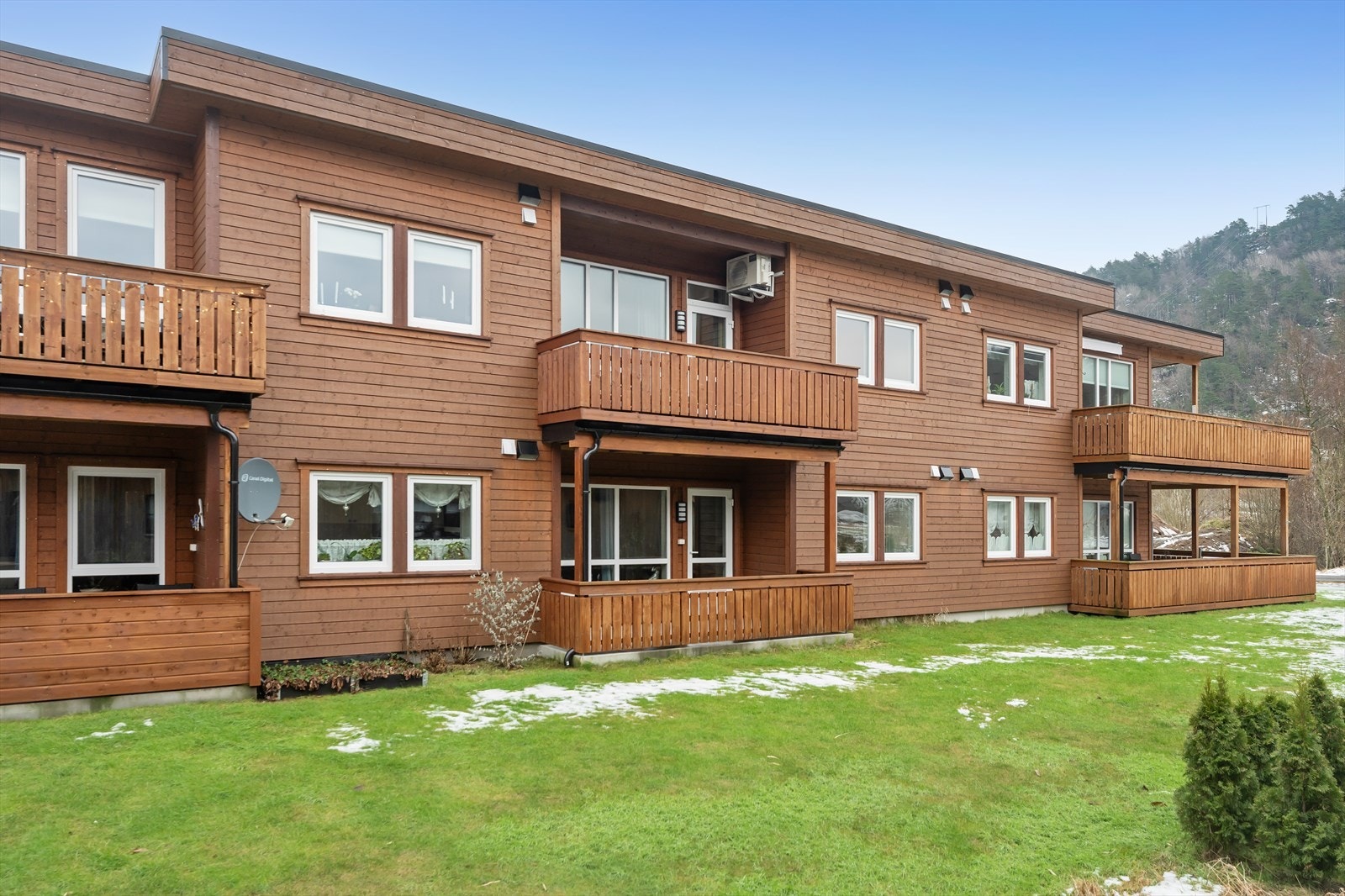 Delikat leilighet i andre etasje Galleribilde