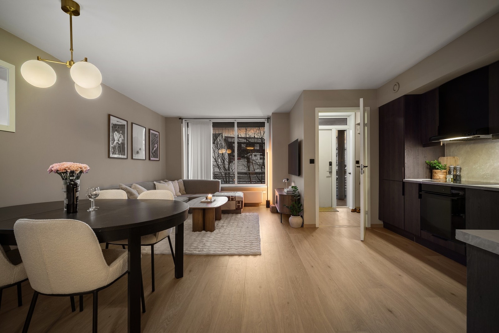 EiendomsMegler 1 v/ Jørund Ivar Volden har gleden av å presentere Thoning Owesens gate 29 S - En oppgradert og rålekker 3-roms selveierleilighet på attraktive Dalen! Foto: Nonstad Foto (Julian Nonstad) Galleribilde