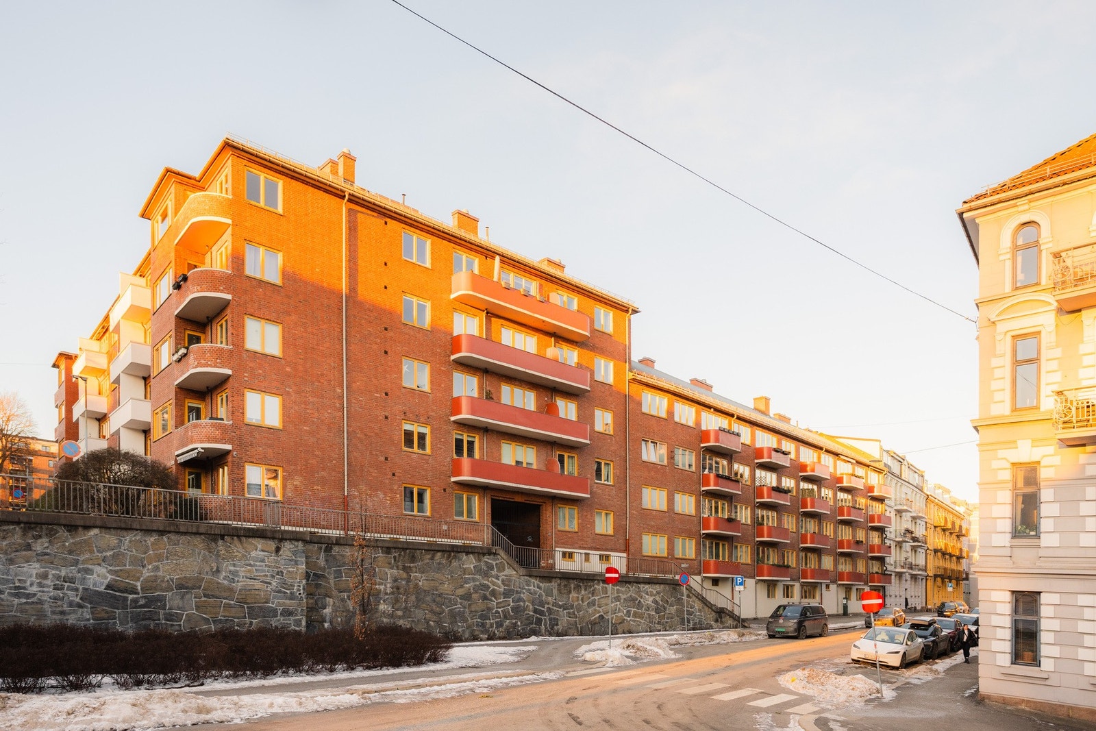 - Veldrevet sameie bestående av 86 seksjoner med en sentral, men samtidig tilbaketrukket beliggenhet - Galleribilde