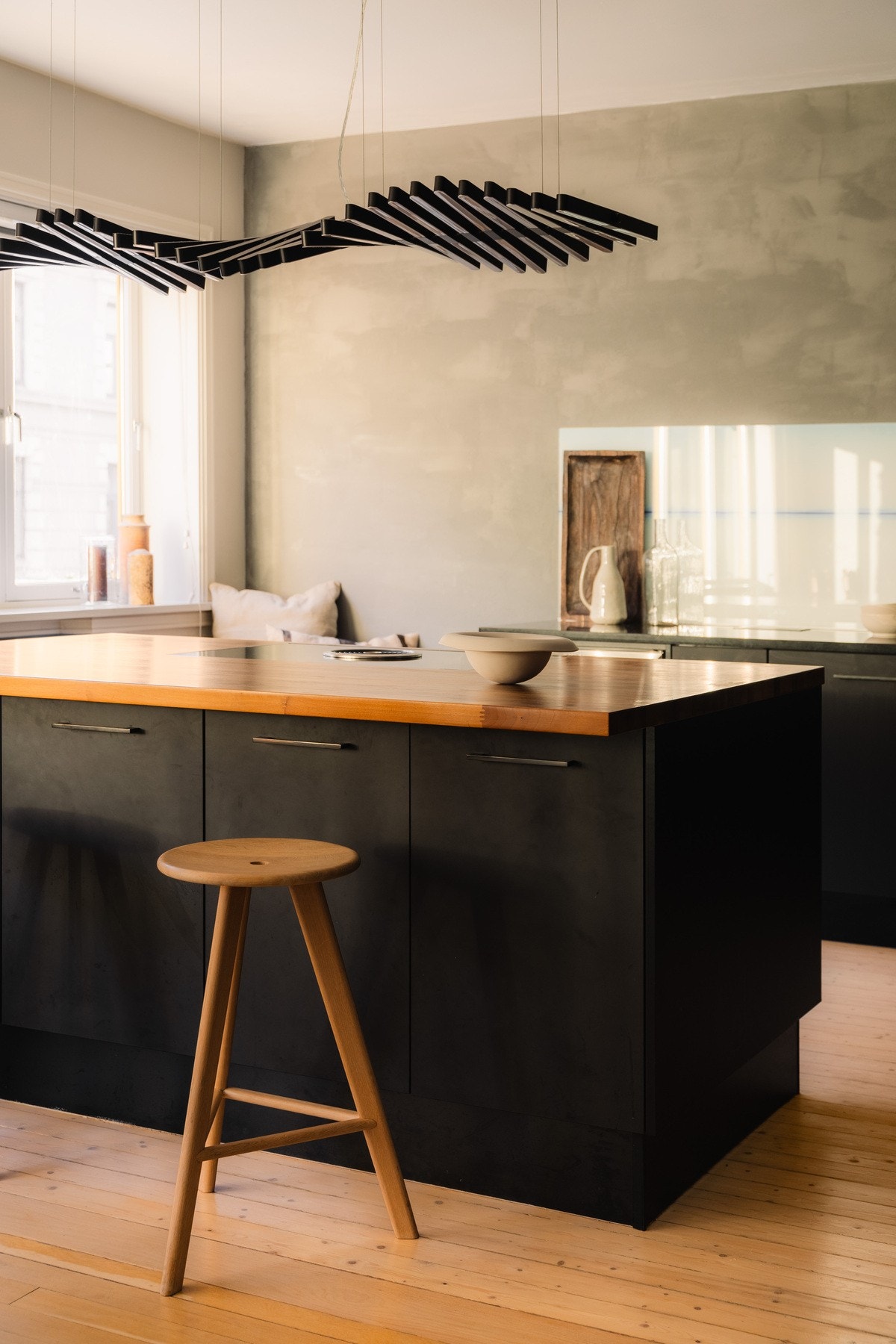 - Rikelig med lagringsplass i kjøkkenøyen - Galleribilde