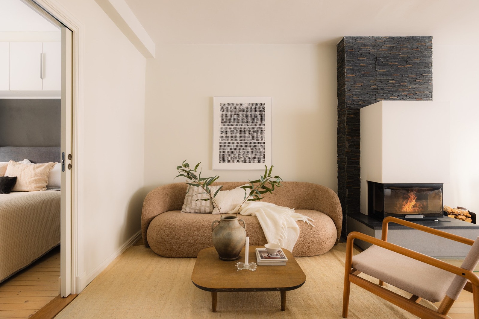 - Koselig peis som gir godt med varme - Galleribilde