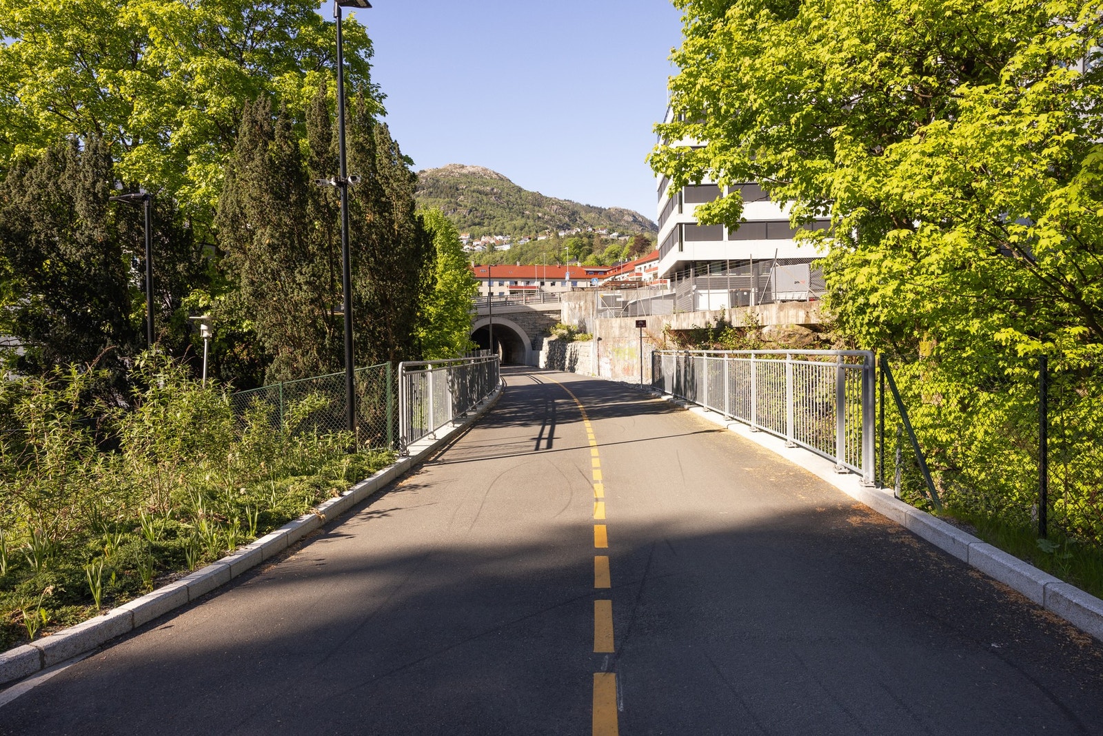 Med flere sykkelstier i området kommer man seg enkelt frem til forskjellige steder. Galleribilde