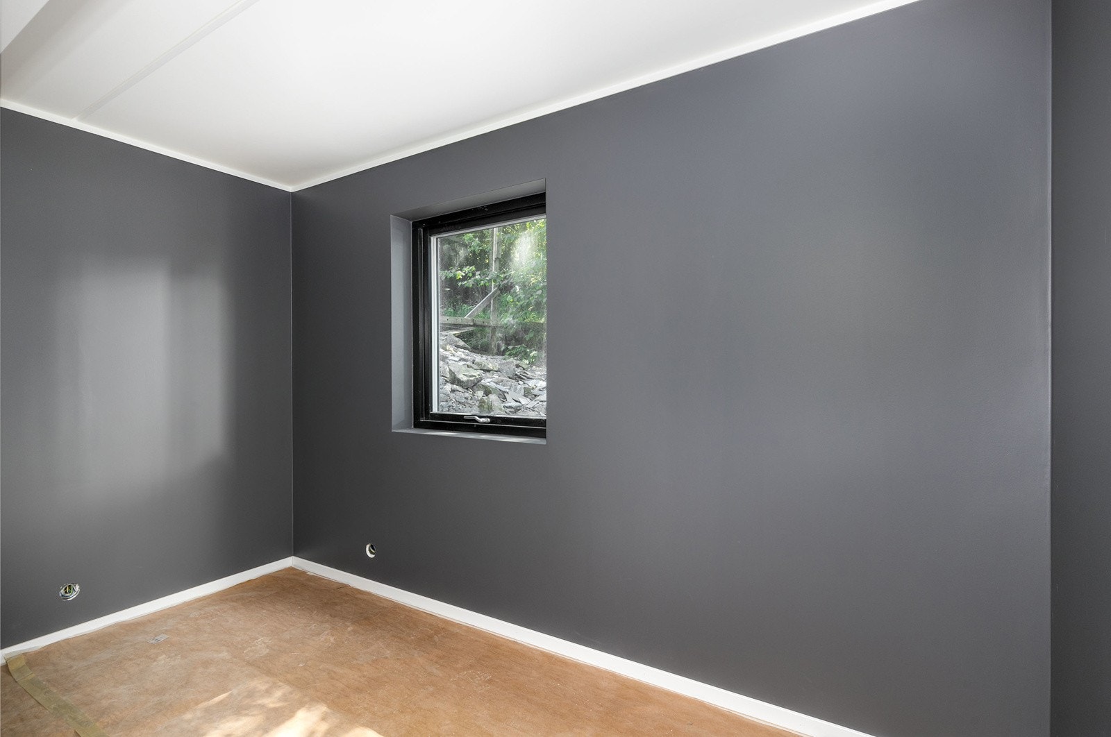 Tyrivegen 7: Kjellerleilighet - Omsøkt som en separat boenhet for godkjent utleie. Galleribilde