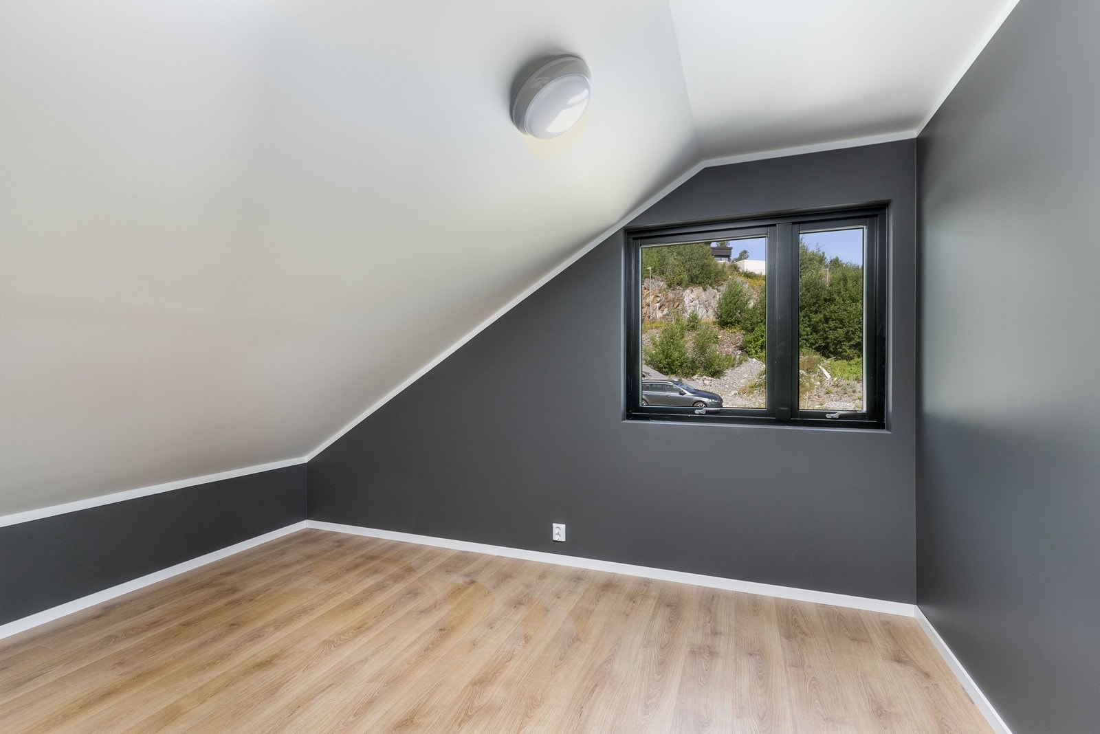 Tyrivegen 7. Galleribilde