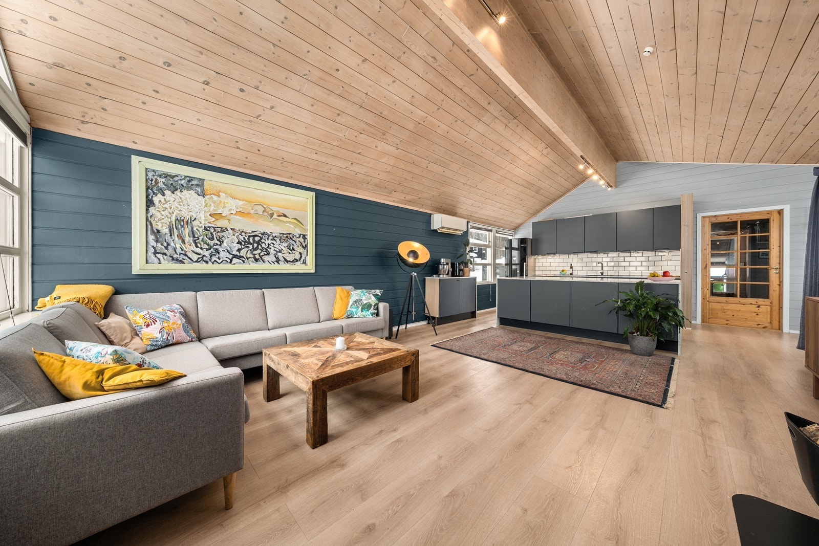 Åpne løsninger gir et godt og sosial rom. Galleribilde