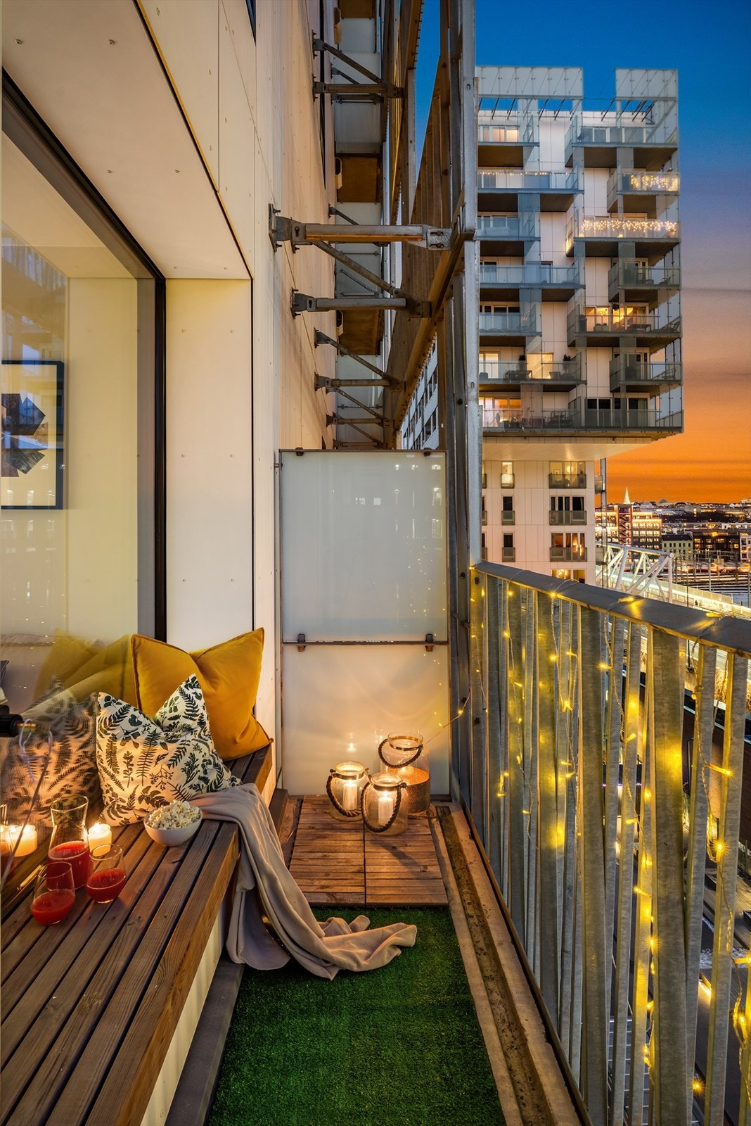 Leiligheten er beliggende i byggets 6. etasje og har standard fra byggeår 2015. Galleribilde