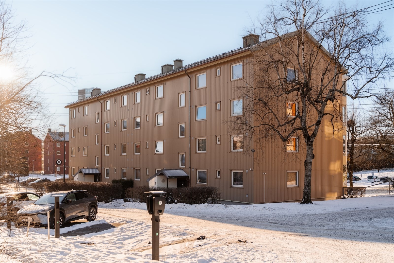 Leiligheten er en del av Helsfyr Borettslag som ligger i et barnevennlig og godt etablert område. Galleribilde
