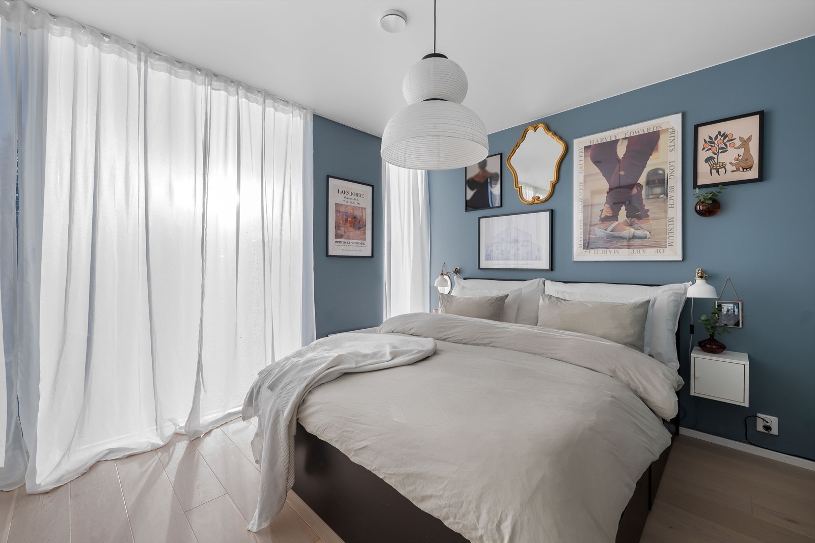 Soverommene har samme kvalitet på vegger, tak og gulv som i resten av boligen Galleribilde