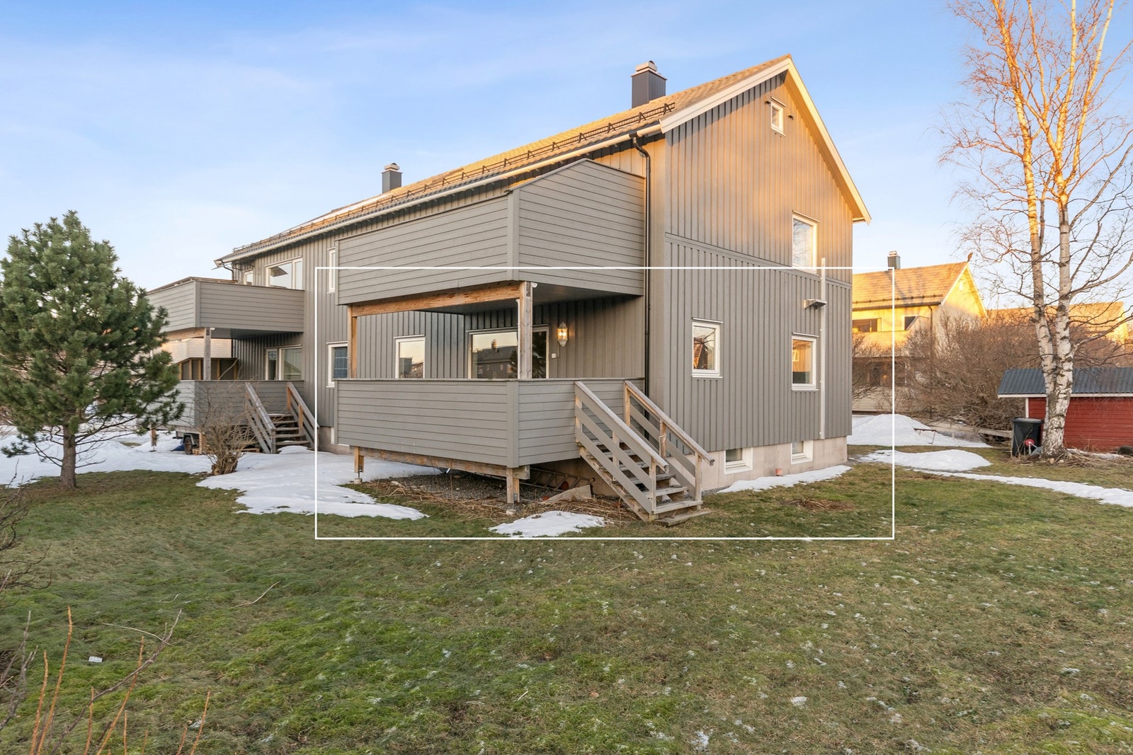 Leiligheten ligger fint til i byggets 1.etasje. Galleribilde