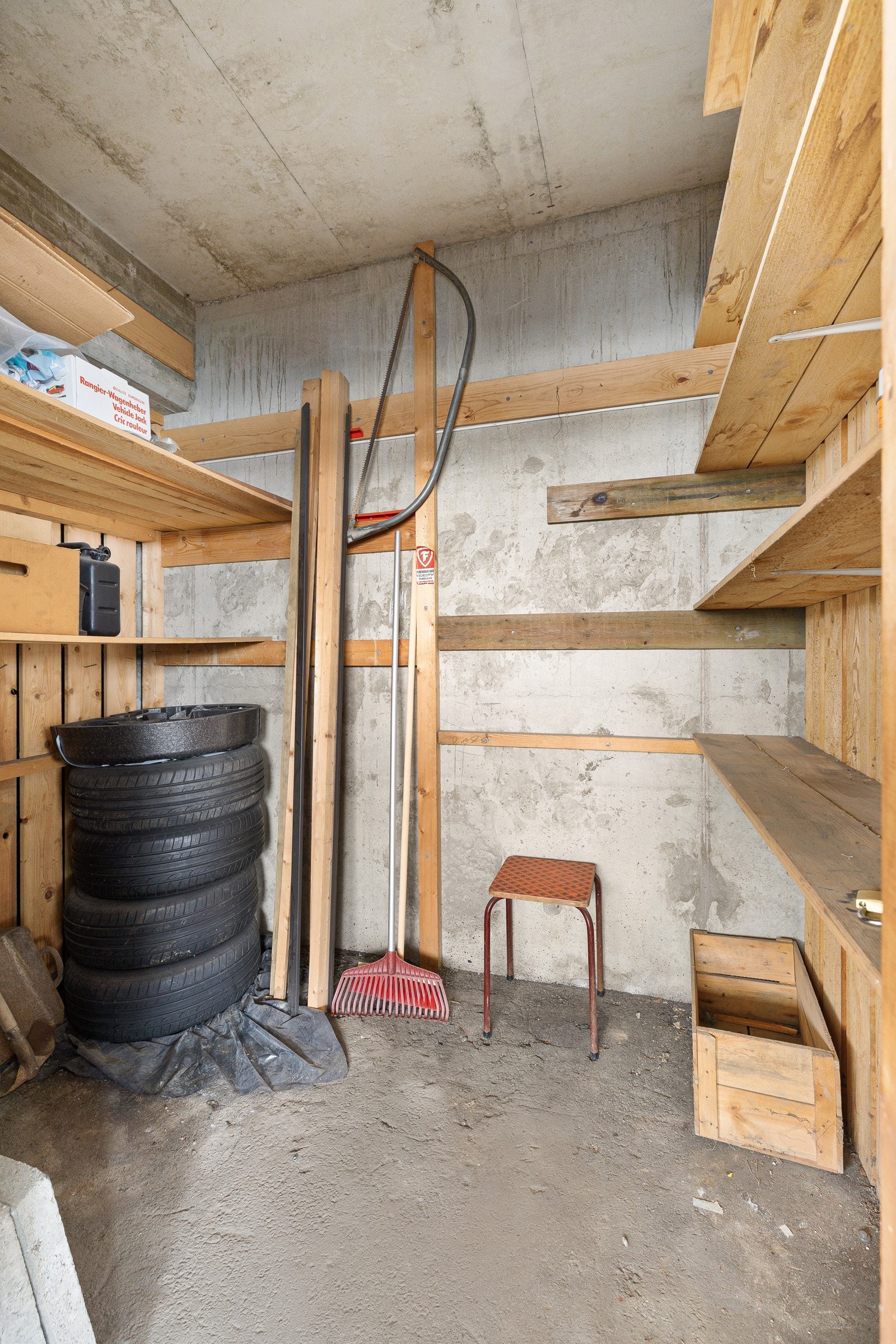 Utvendig bod. Galleribilde