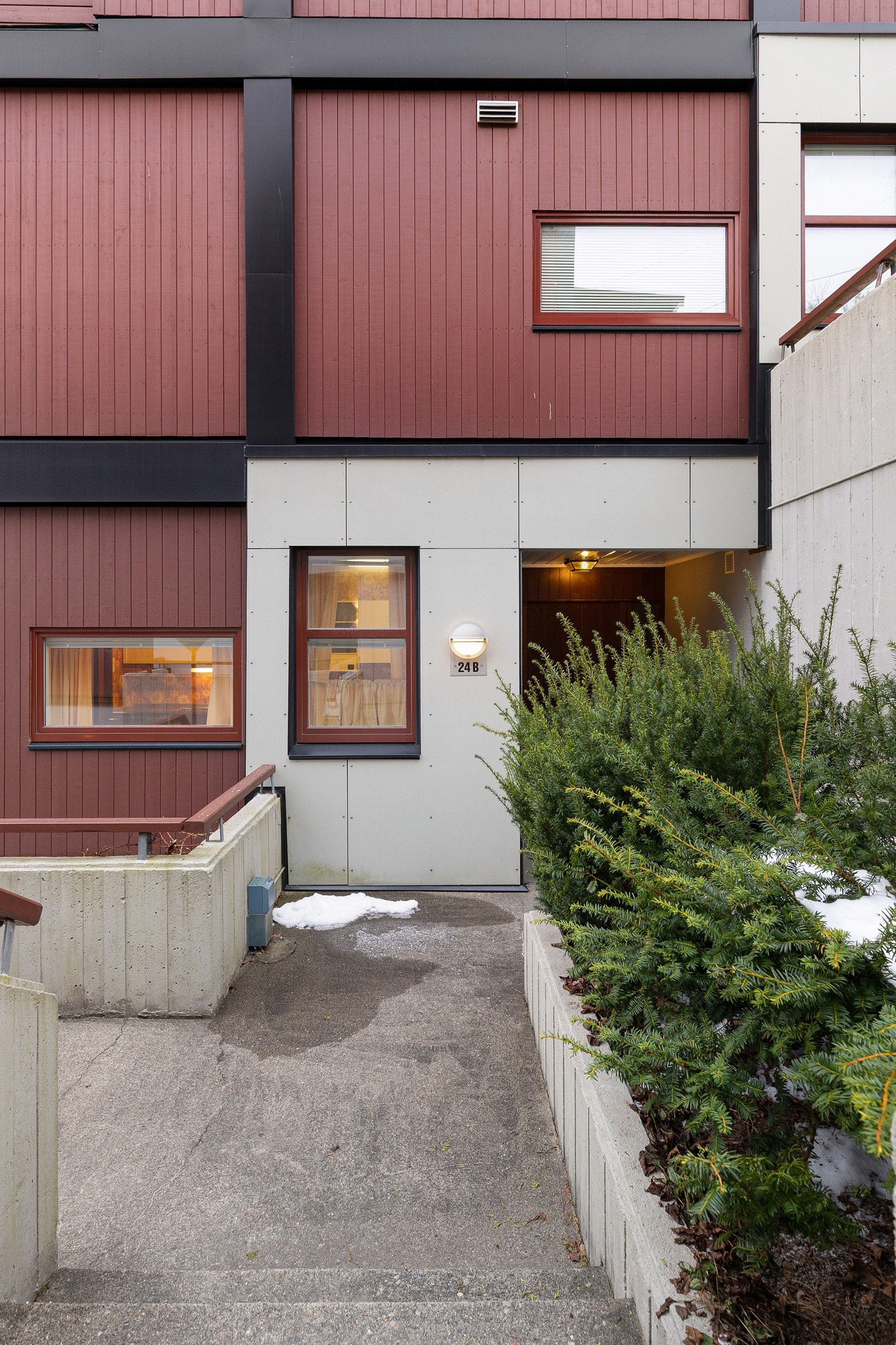 Inngangsparti - velkommen til Vestre Greverud Terrasse 24B Galleribilde