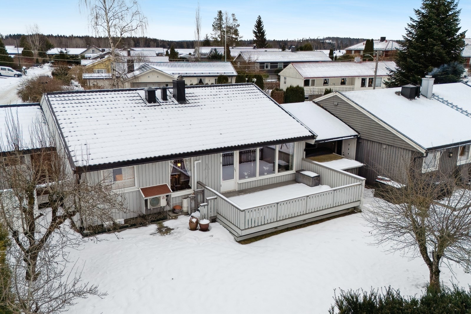 DNB Eiendom v/ Patrick Alexander Pinto presenterer Randemsletta 15. Galleribilde