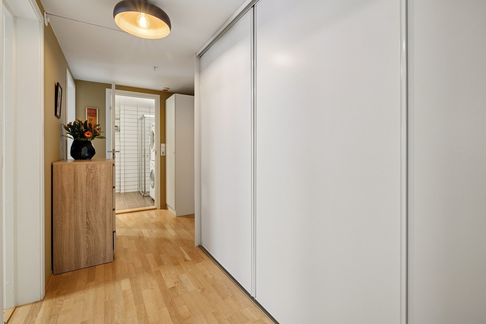 Entrè. Galleribilde