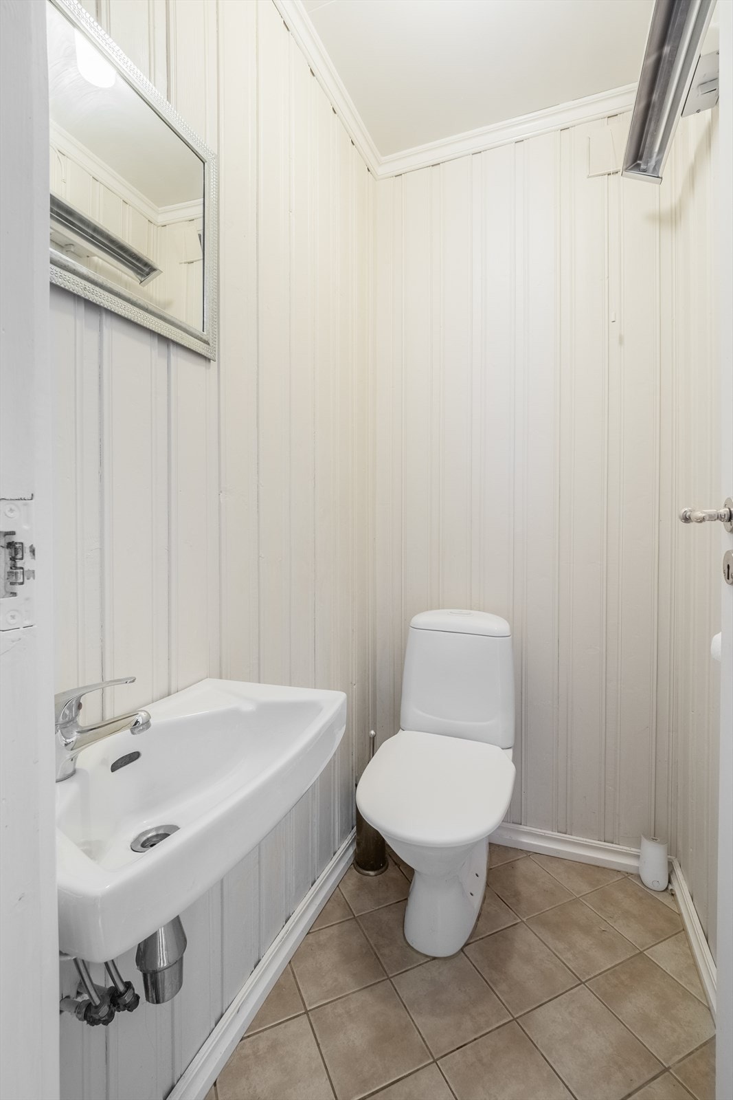 Praktisk lite toalett. Galleribilde