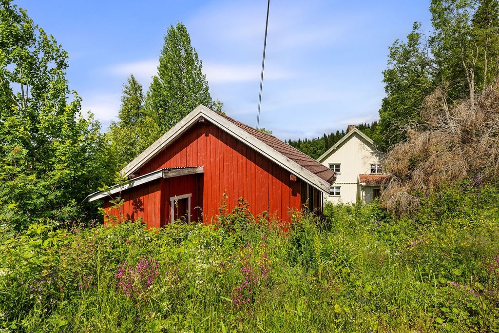 Skåle i tilknytning til røkterboligen. Galleribilde
