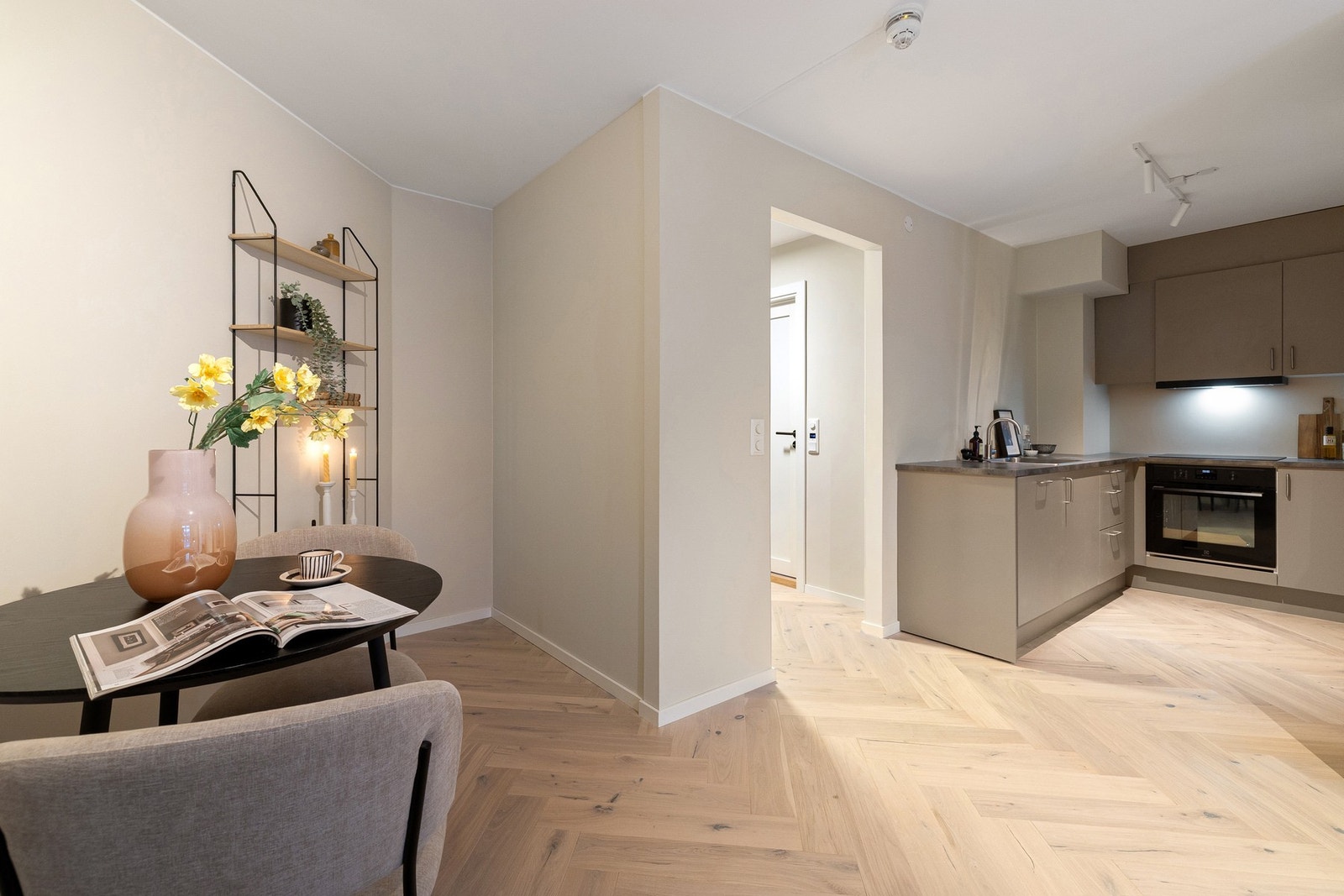 Hele leiligheten er nyoppusset i 2025. Galleribilde