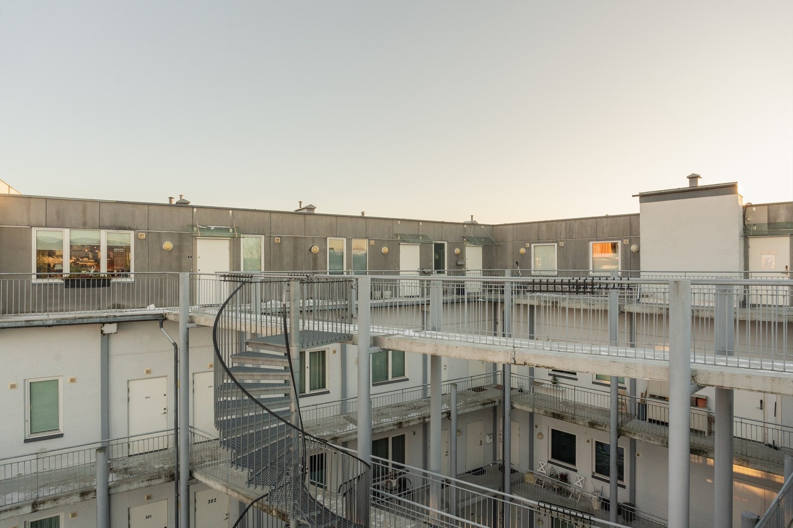 Utvendig svalgang Galleribilde