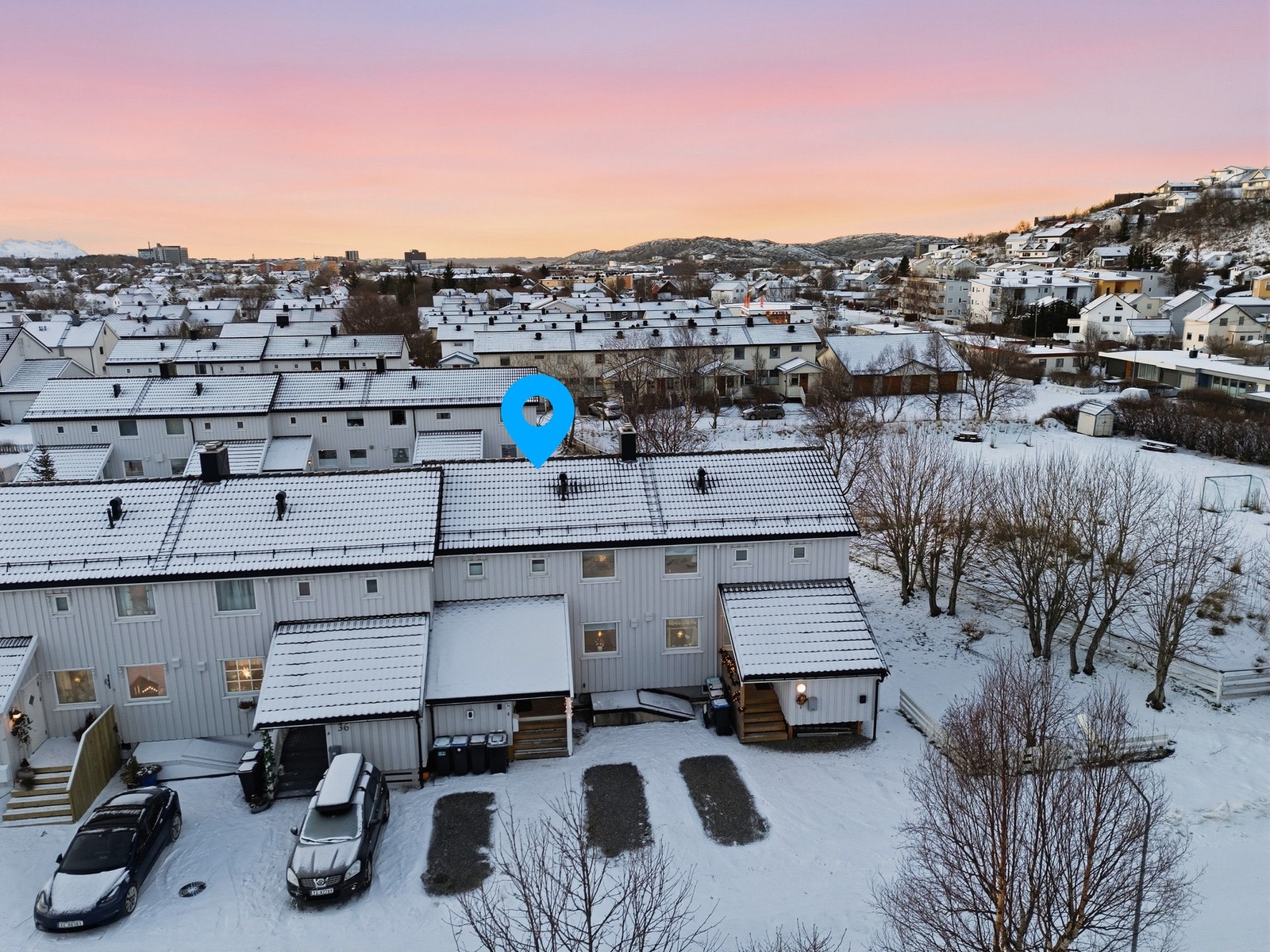 Rekkehuset ligger meget fint til på populære Vollen - Svært barnevennlig Galleribilde