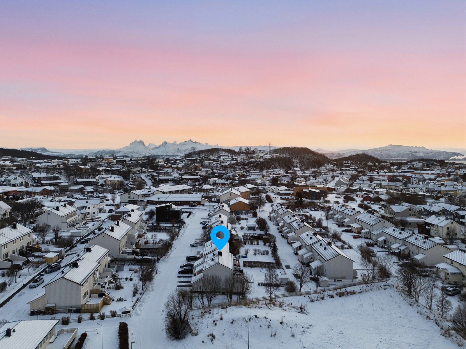 Rekkehuset ligger meget fint til på populære Vollen - Svært barnevennlig Galleribilde