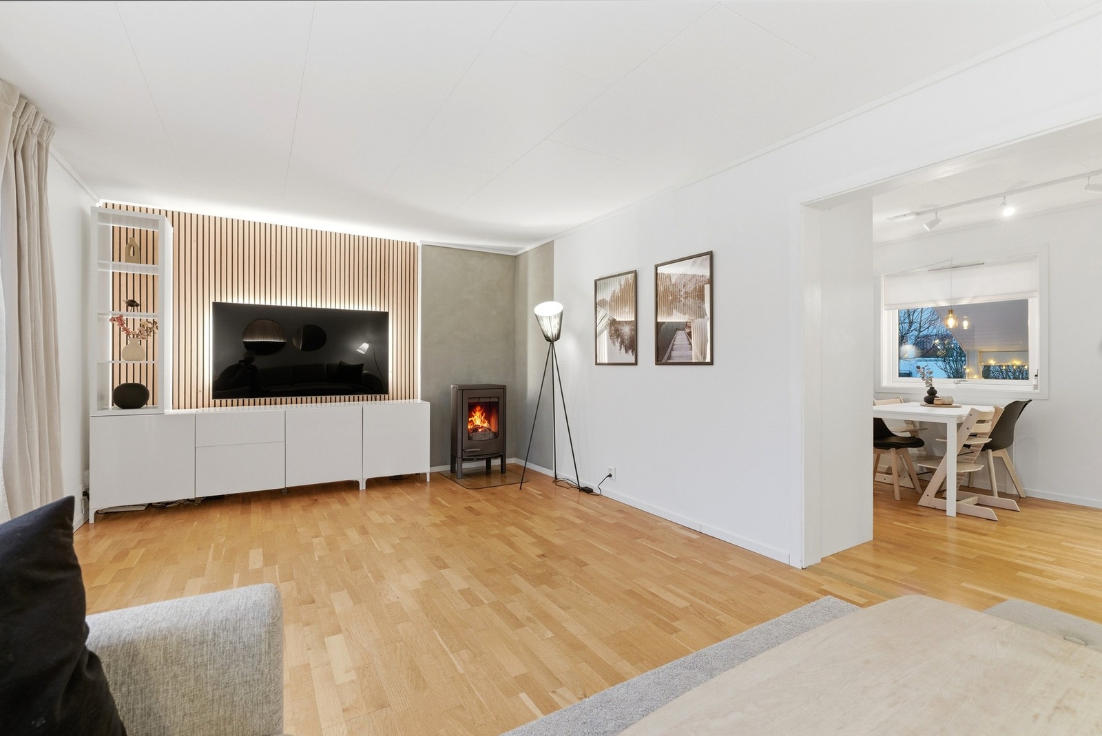 Ildstedet gir en koselig og lun stemning på kalde dager. Galleribilde