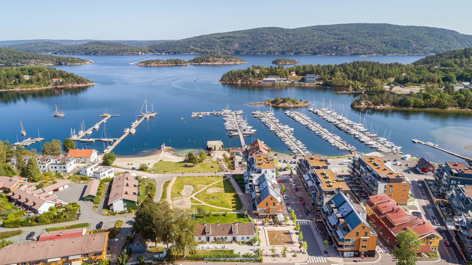 Sætre er et idyllisk lite tettsted langs Oslofjorden. Galleribilde