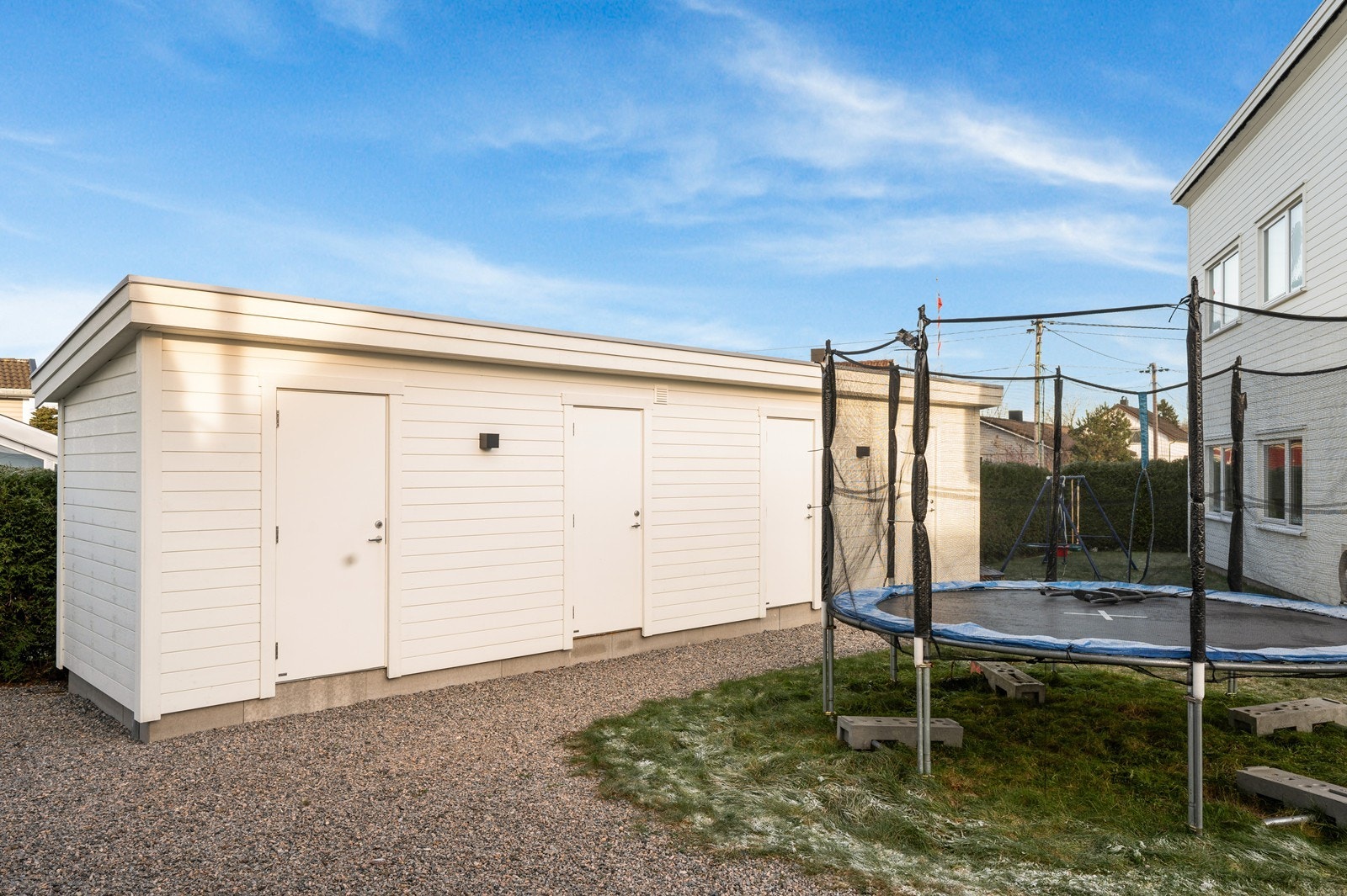 Til leiligheten medfølger en ekstern bod på 5 m² for ekstra lagringsplass. Galleribilde